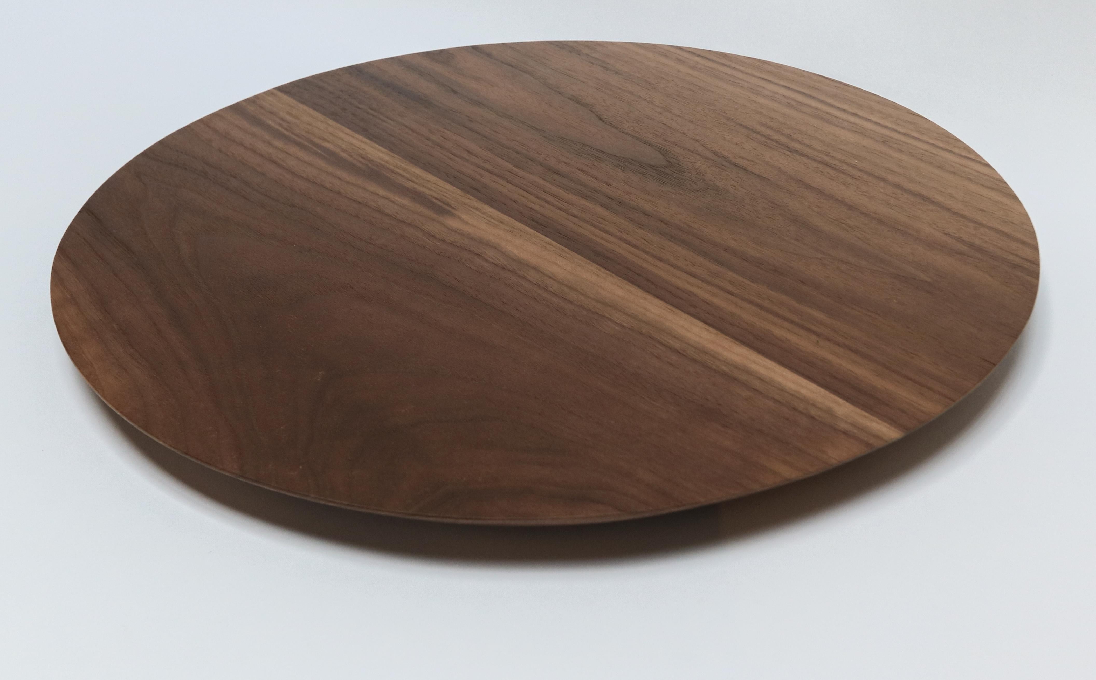 Contemporary Custom Medium Round Serving Board in Walnut by Adesso Imports For Sale