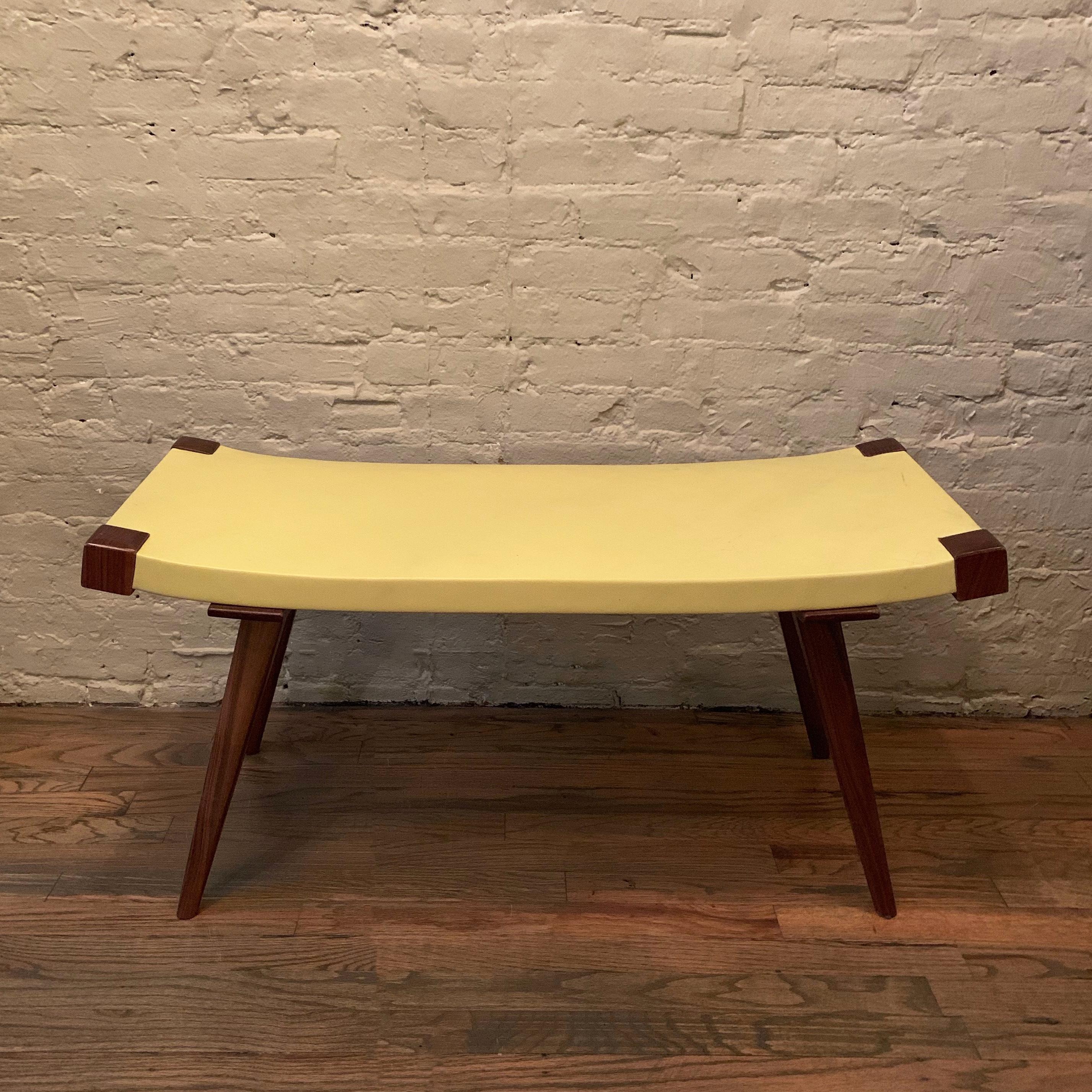 Custom Mid-Century Modern Style Leather Bench In Excellent Condition In Brooklyn, NY