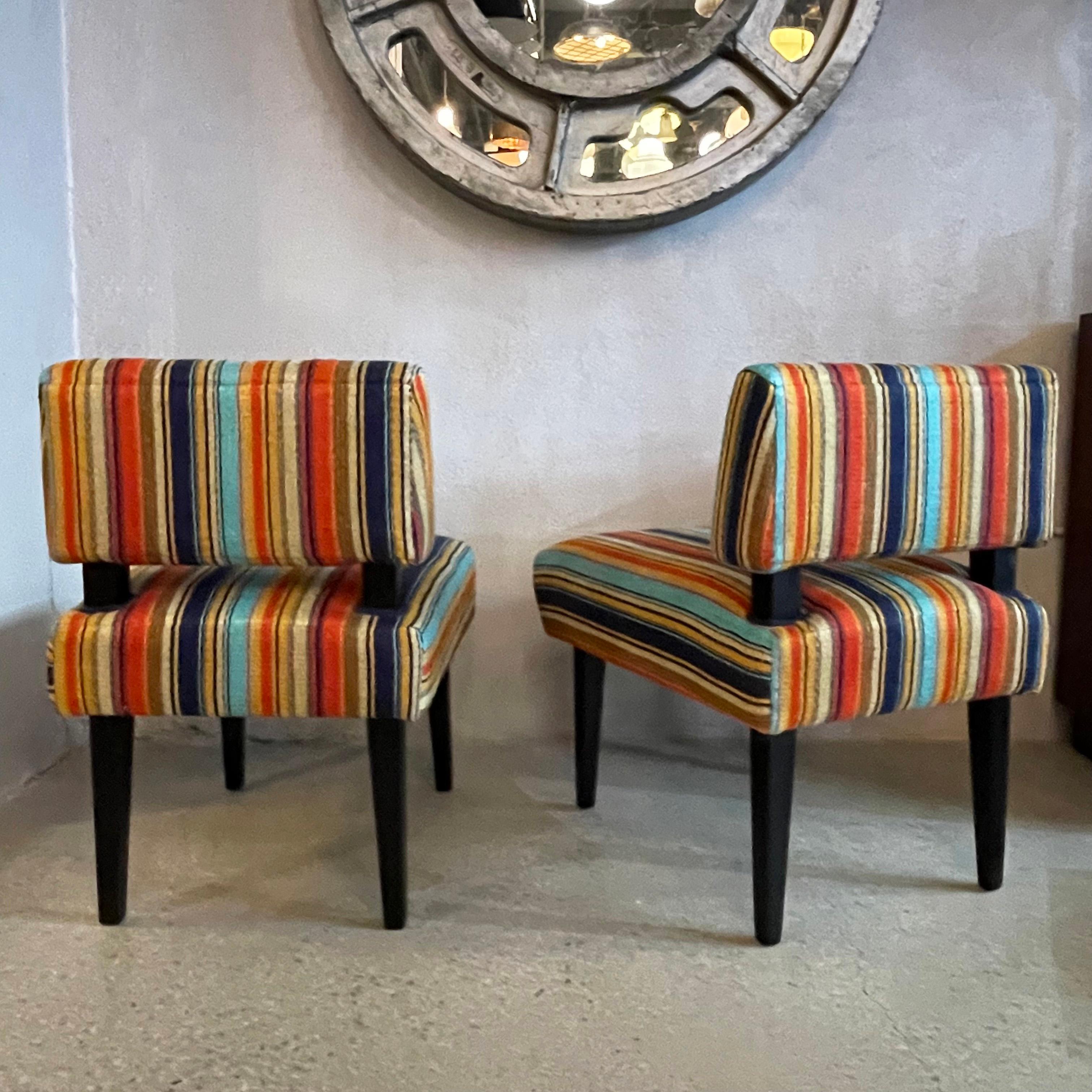 Custom Mid-Century Modern Style Slipper Stühle von cityFoundry (Stoff) im Angebot