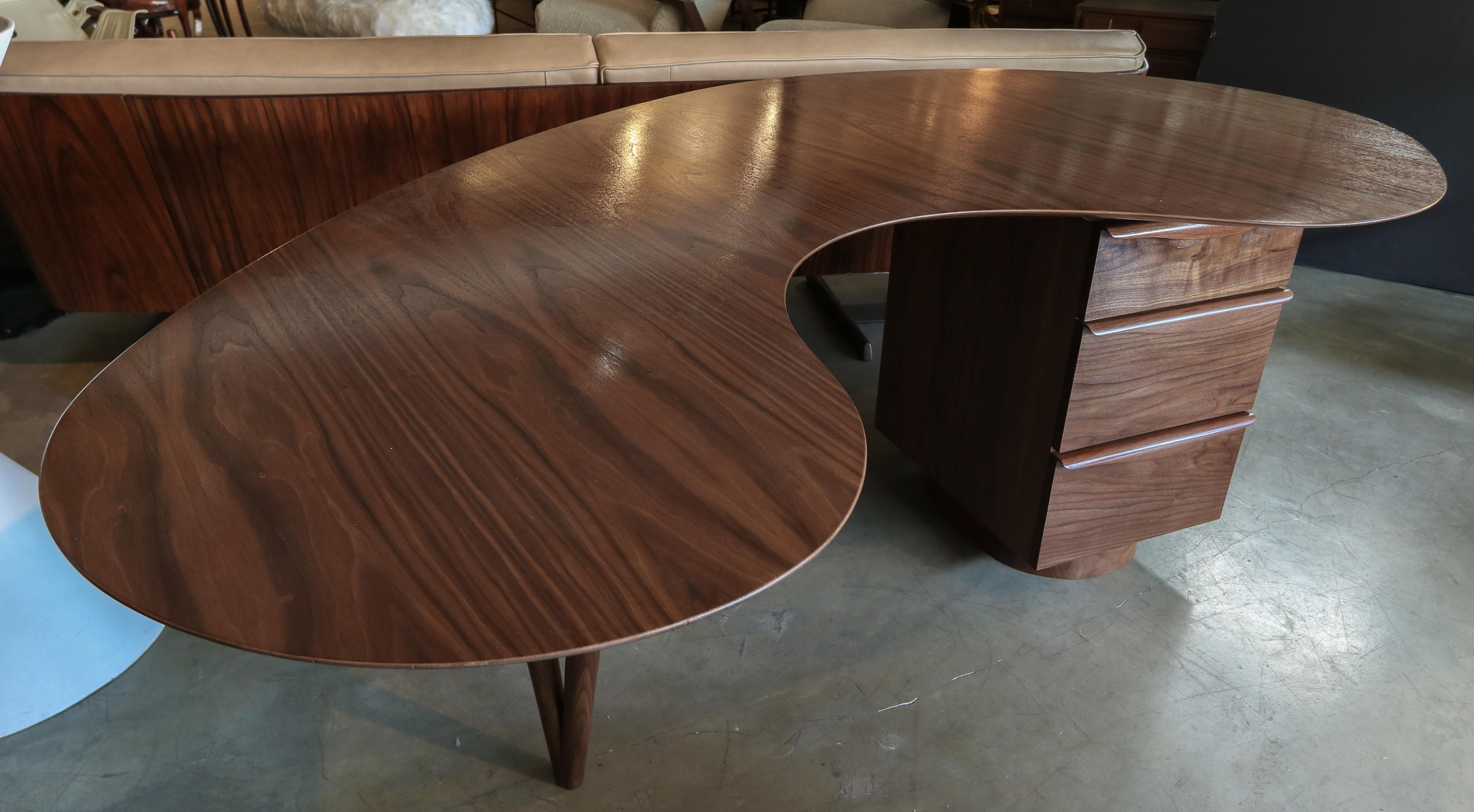 American Custom Midcentury Style Curved Walnut Desk by Adesso Imports For Sale