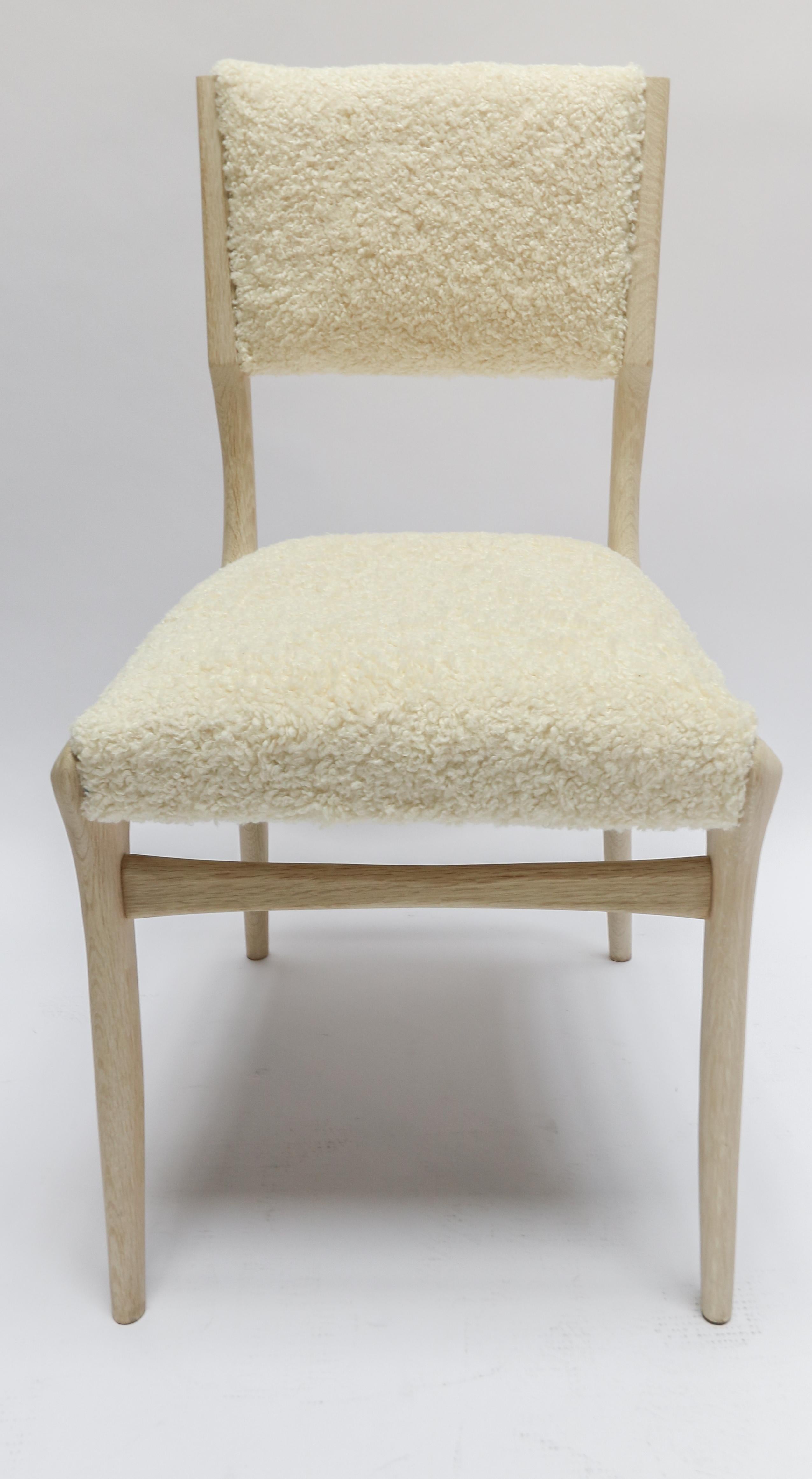 American Custom Midcentury Style Oak Dining Chair in Ivory Bouclé For Sale