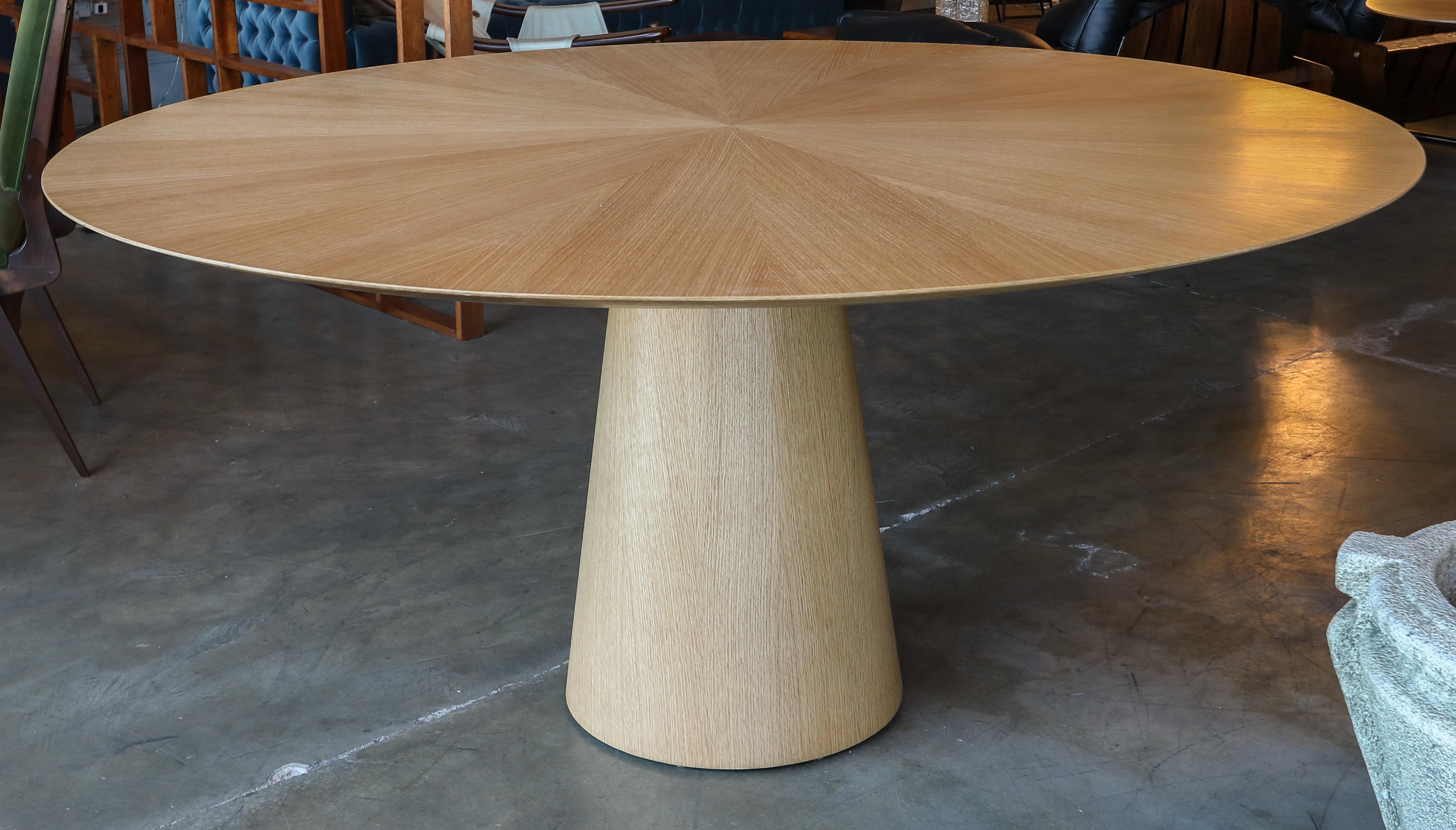 Mid-Century Modern Custom Midcentury Style Round Oak Dining Table with Pedestal Base by Adesso For Sale
