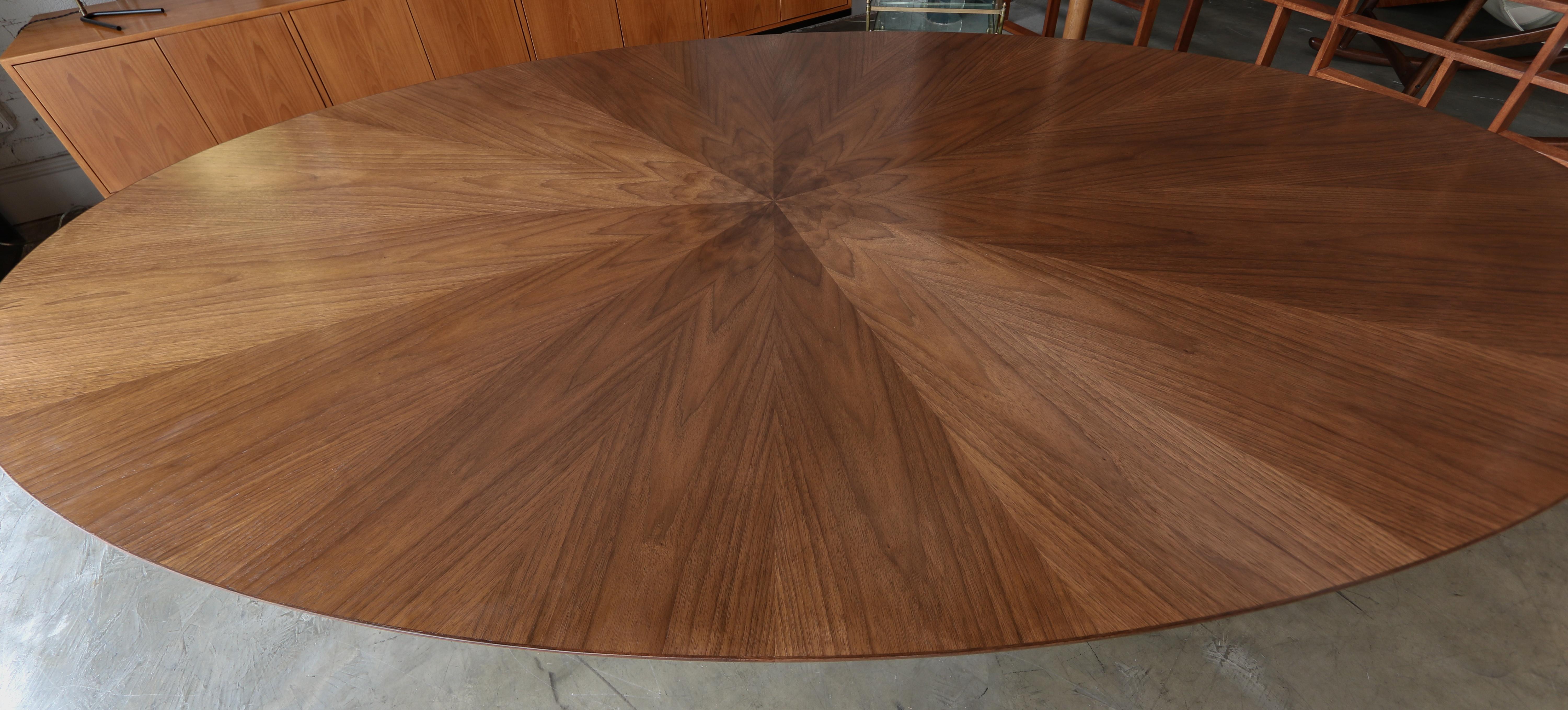 Custom Midcentury Style Walnut Oval Dining Table with Flower Detail by Adesso For Sale 1