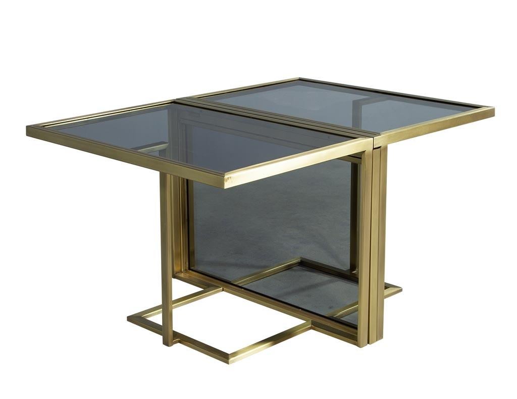 Table de salle à manger moderne en laiton sur mesure avec plateau en verre, entièrement extensible, par Carrocel en vente 2
