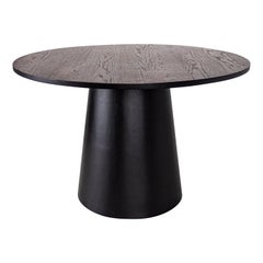 Mesa de centro moderna a medida en nogal Richmoned y acabado ebonizado mate