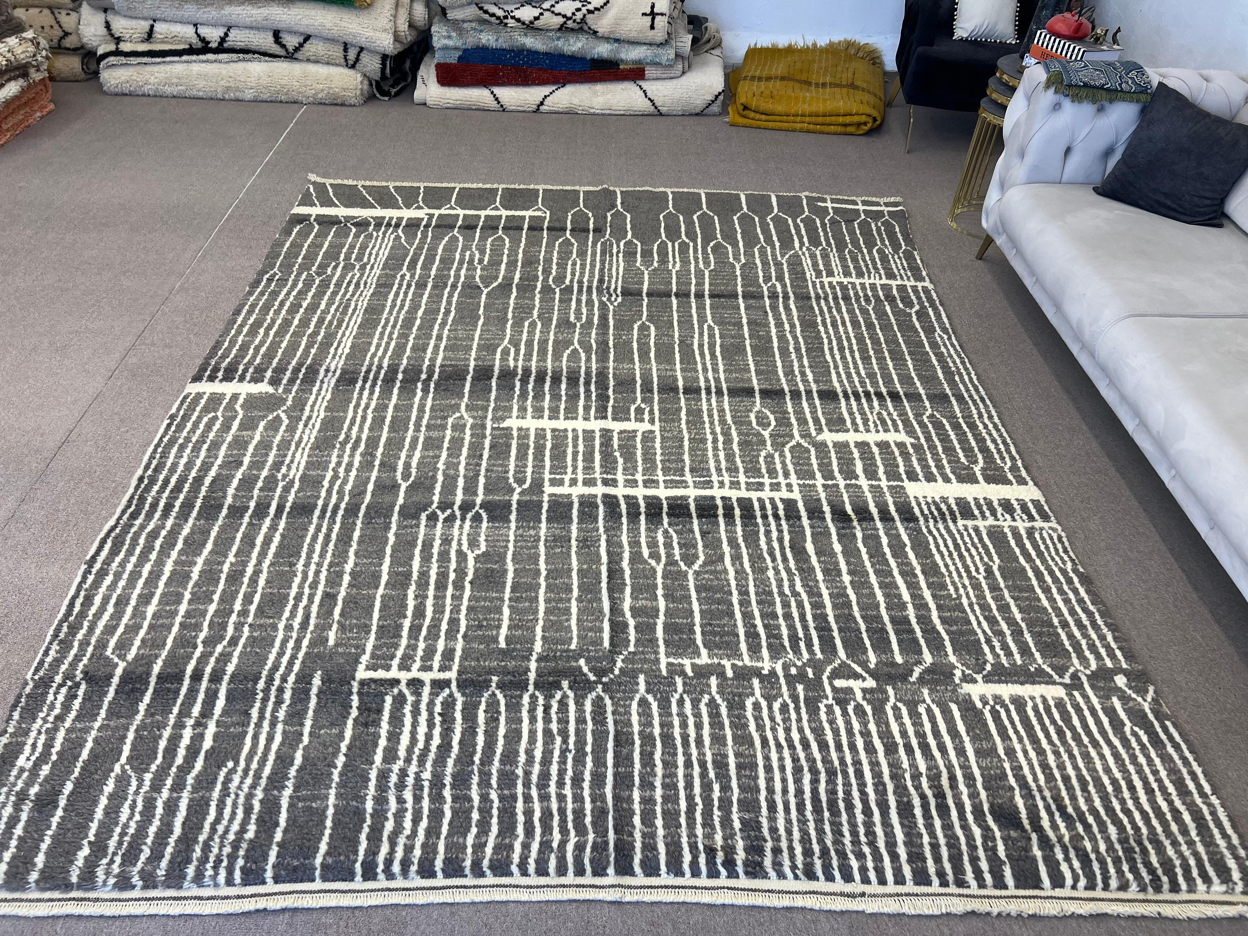 Alfombra Tulu moderna marroquí hecha a mano con lana gris marengo y crema personalizada Lana en venta