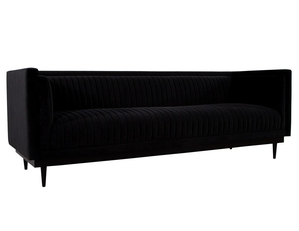 Maßgefertigtes modernes Monair-Sofa mit Kanalisierung aus schwarzem Samt im Angebot 8