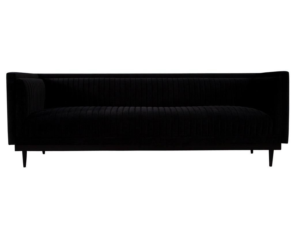 Maßgefertigtes modernes Monair-Sofa mit Kanalisierung aus schwarzem Samt im Angebot 10