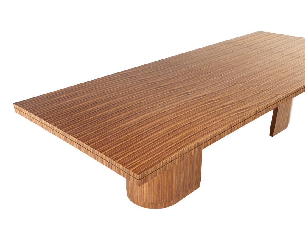 Custom Modern Walnut Dining Table with Curved Pedestal Design For Sale 4