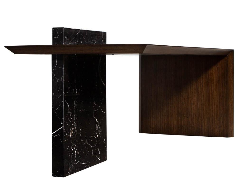 Custom Modern Waterfall Desk with Marble Accent In New Condition For Sale In North York, ON