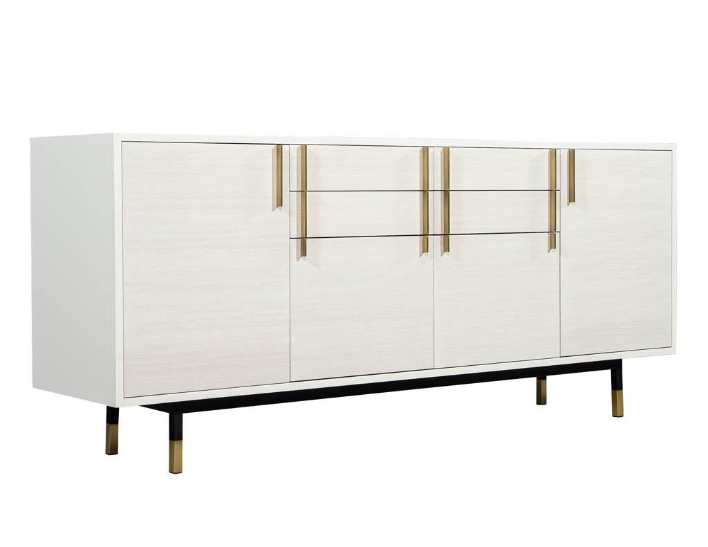 Individuelles Modernes Weißes Buffet Sideboard (amerikanisch) im Angebot