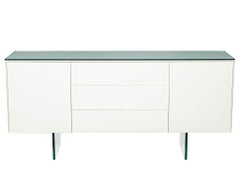 Buffet moderne laqué blanc sur mesure Buffet avec vitres Caractéristiques