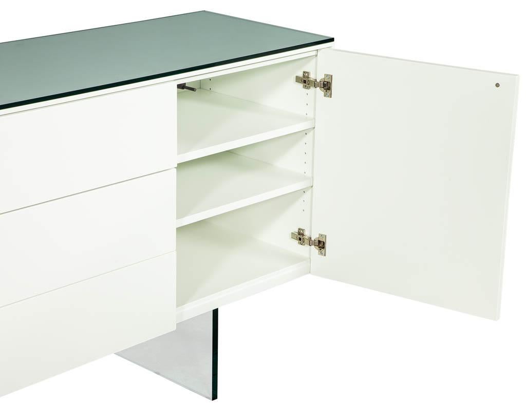 Contemporary Custom Modern White Lacquered Sideboard Buffet with Glass Features For Sale