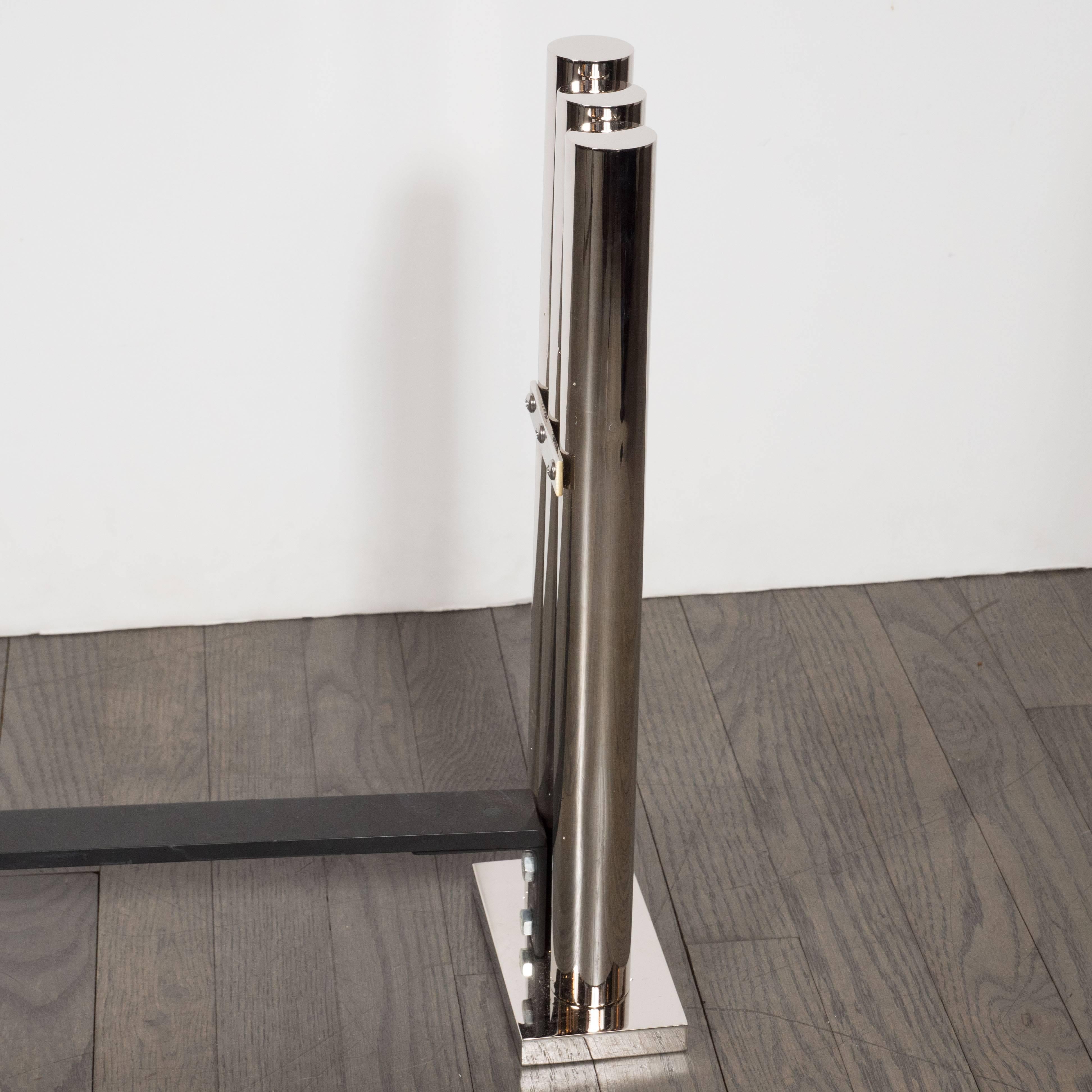 XXIe siècle et contemporain Chenets modernistes tubulaires en nickel poli sur mesure, à la manière de Karl Springer en vente