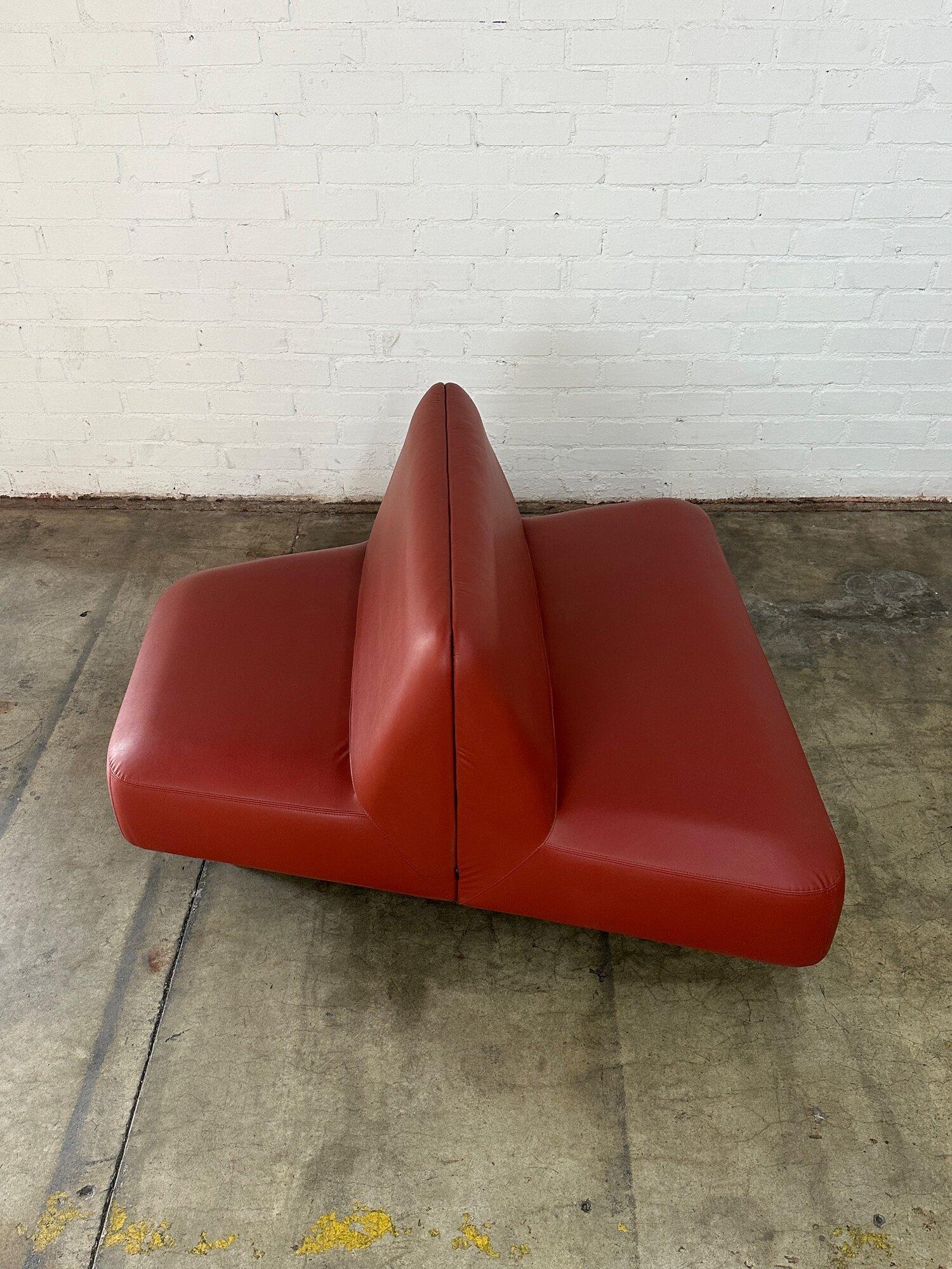 Custom Modular seating by Naughtone For Sale 9