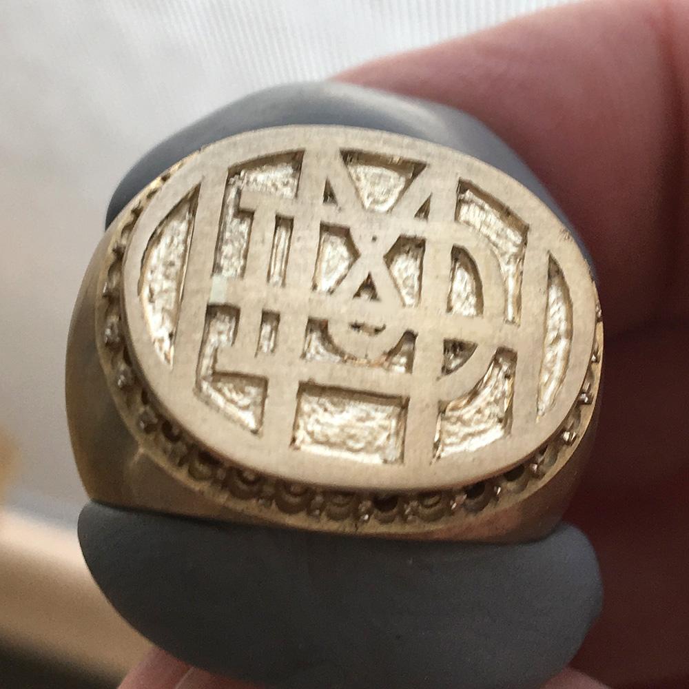 siegelring mit initialen