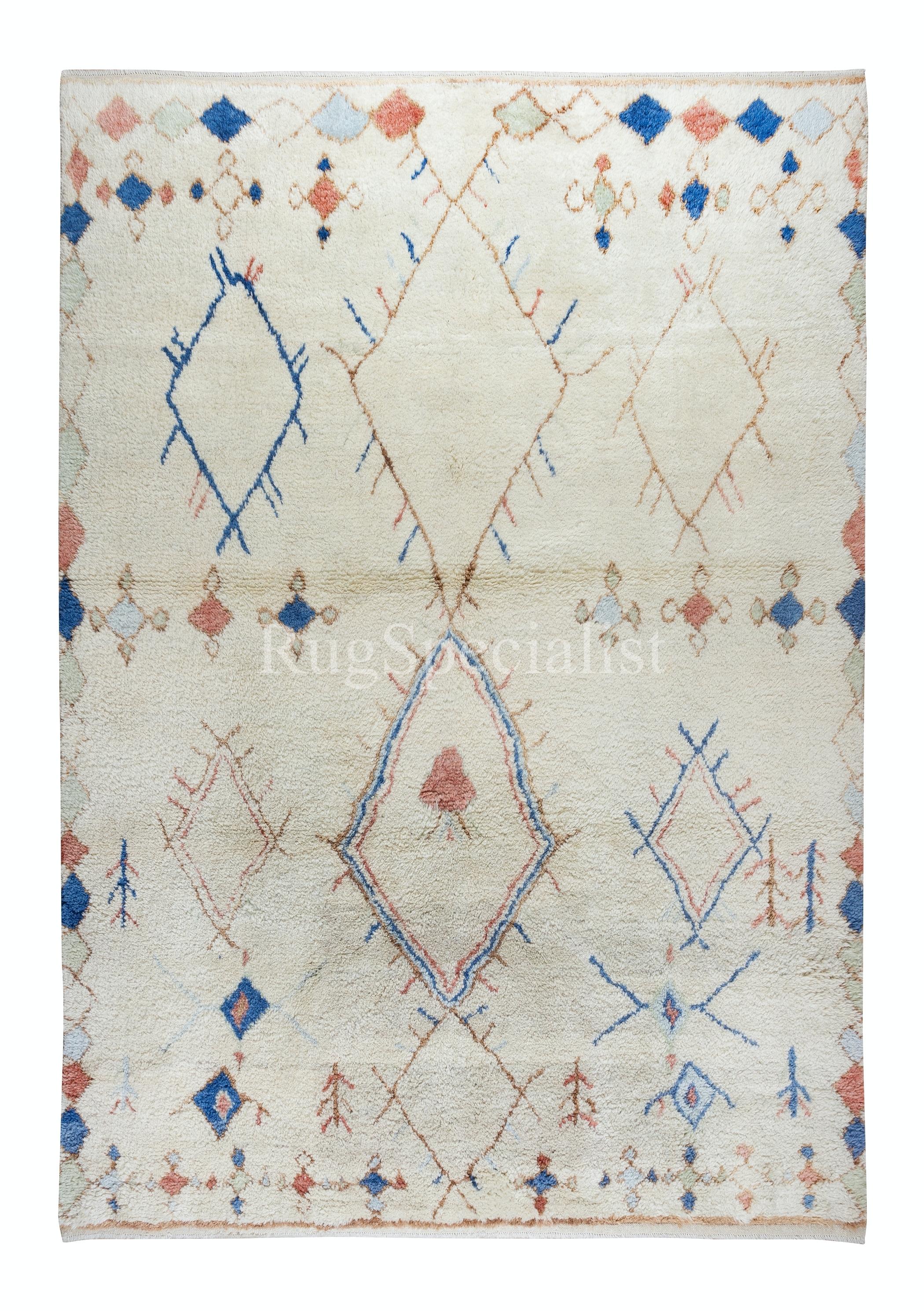 100% natural hand-spun wool of finest quality.

These beautiful hand-knotted rugs are produced from scratch in our atelier located in Central Anatolia, famous for being one of the world's oldest handmade rug making centers.

All our weavers are