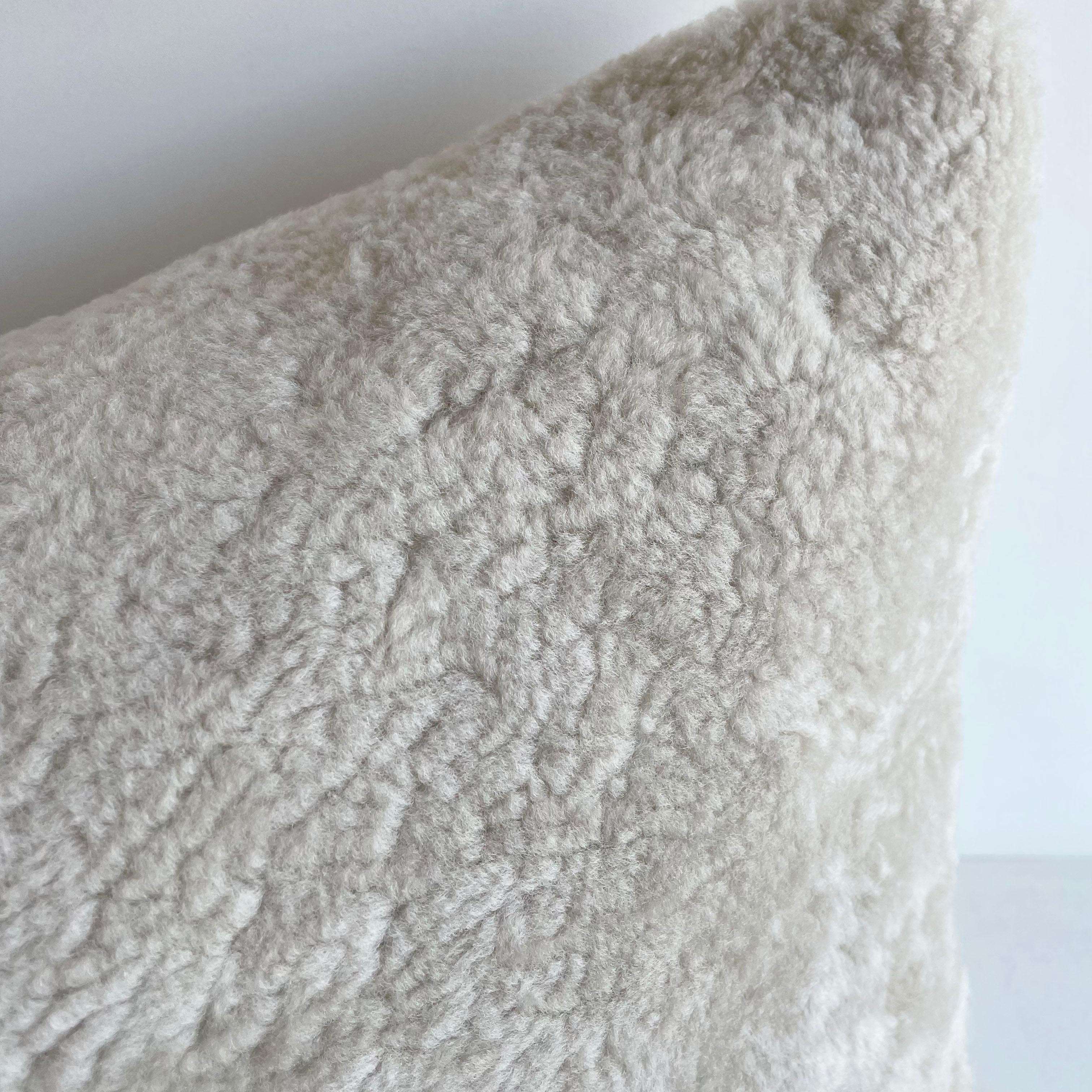 Beautiful custom made real shearling sheep lumbar pillow in oatmeal natural color
Size: 14