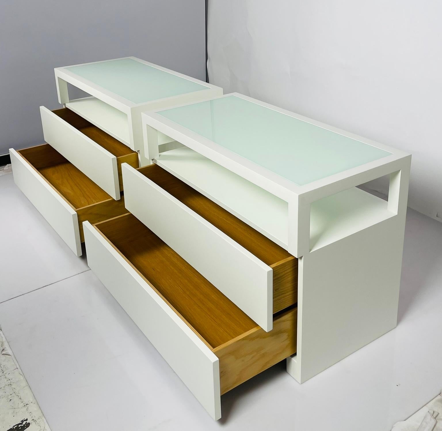 Contemporary Custom Nightstands in White Oak & Milk-Glass by Cain Modern, USA 2023 For Sale