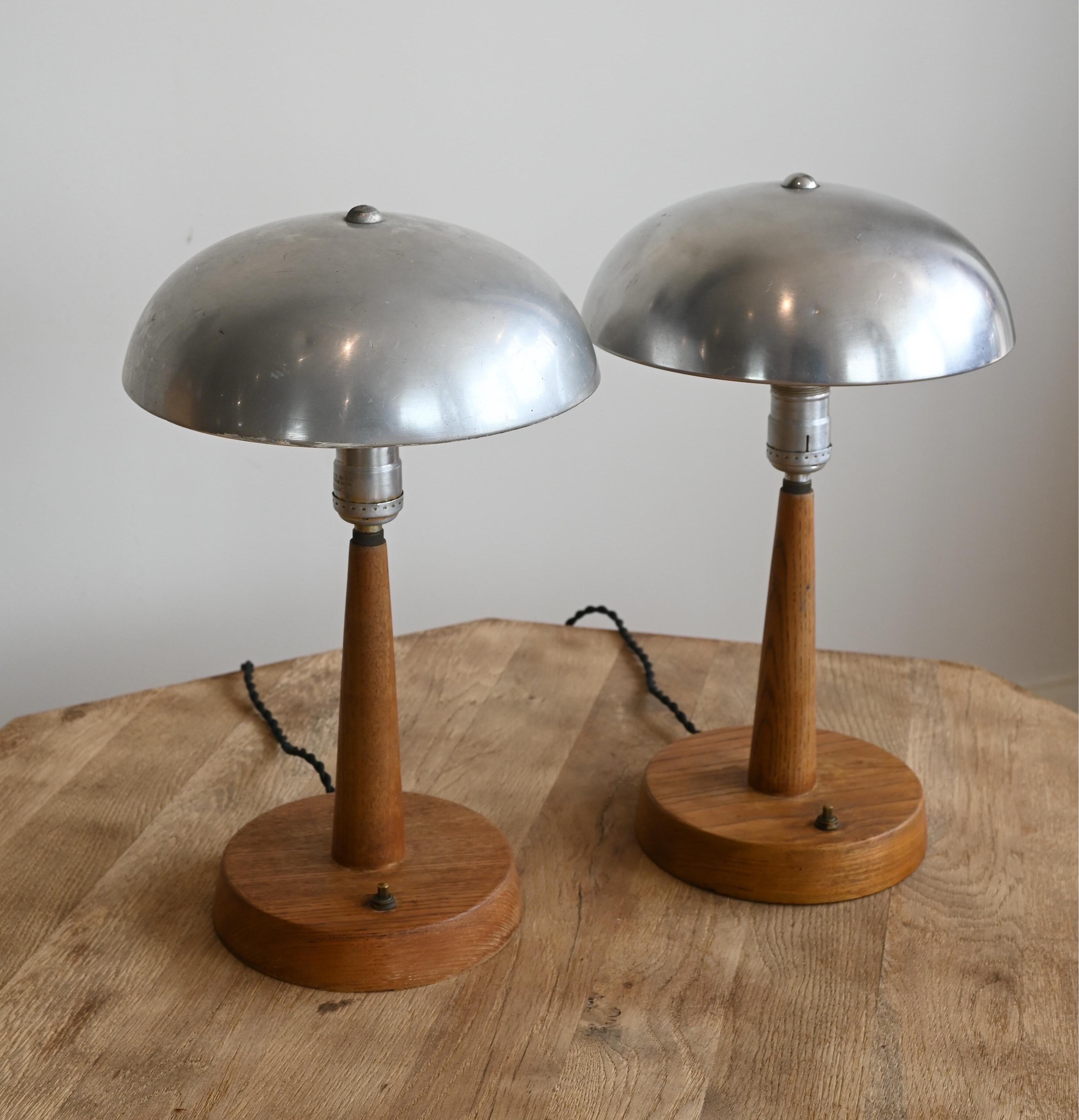 Art déco Lampes de table en chêne et chrome sur mesure en vente