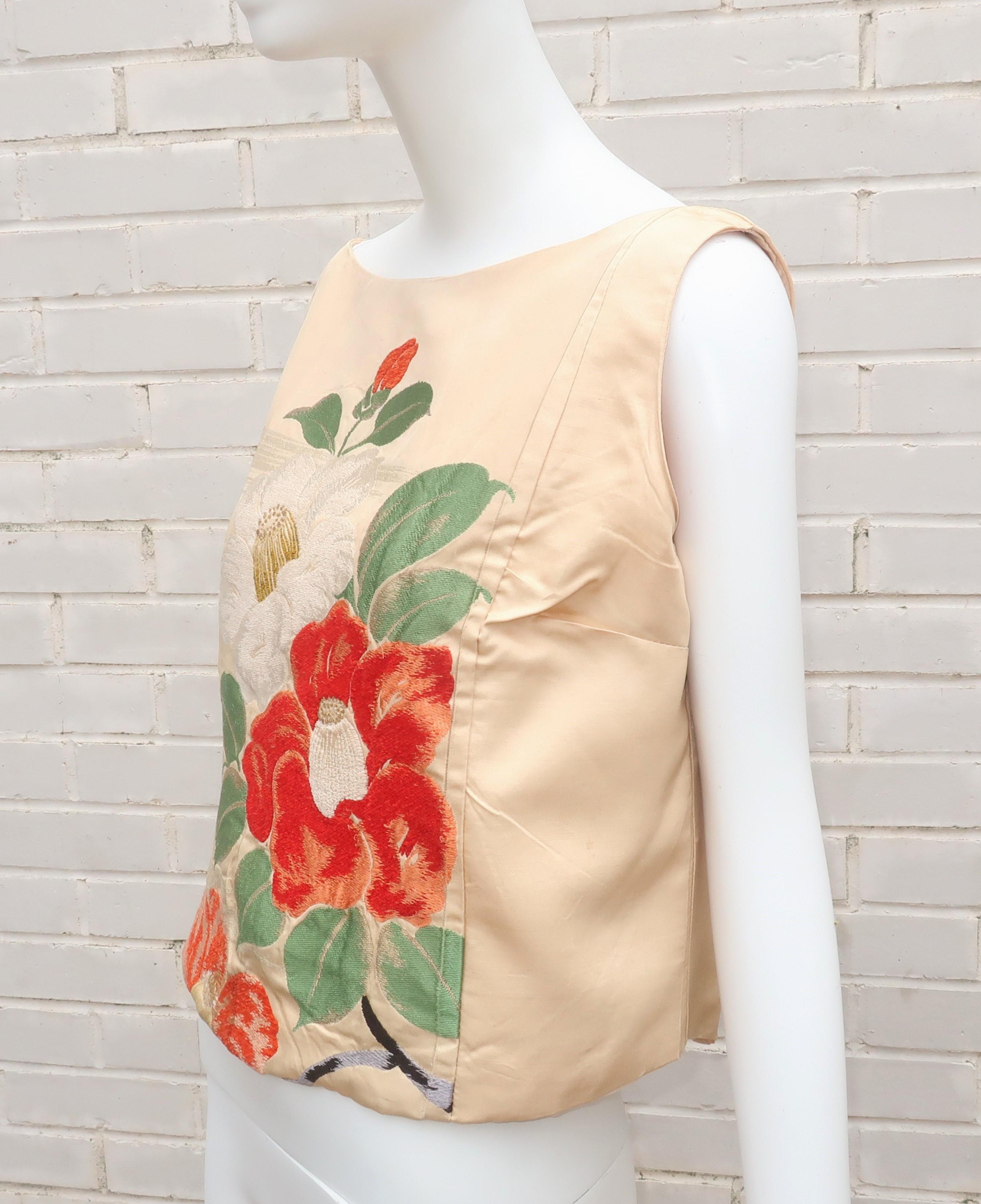 Custom Obi Creme Top With Floral Design, C.1950 In Fair Condition For Sale In Atlanta, GA