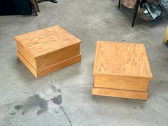 Individuelle Wood Wood Tische oder Sockel