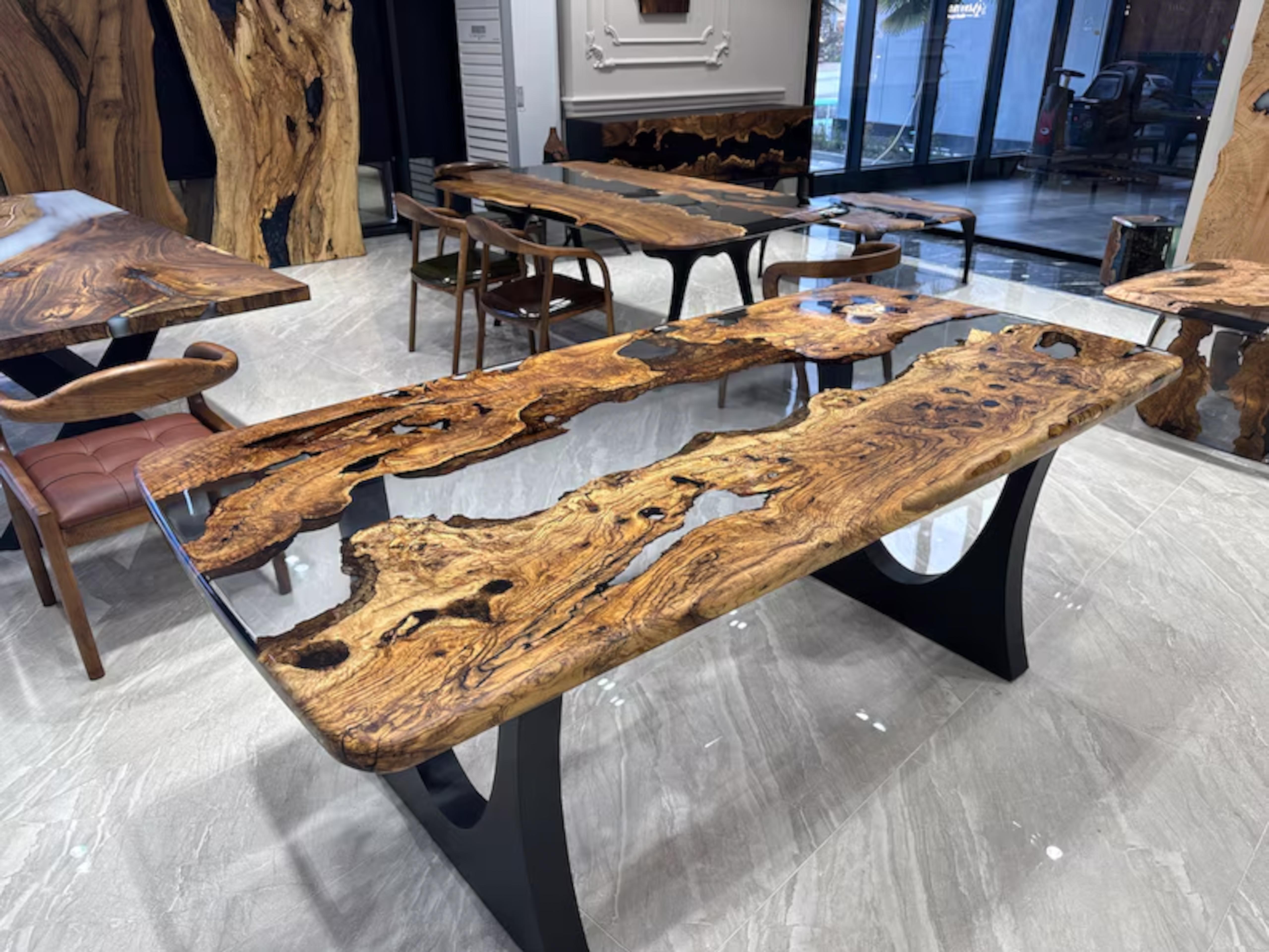 Mesa de Comedor Epoxi Transparente Oliva a Medida - Mesa de Madera Epoxi con Borde Redondeado Moderno en venta