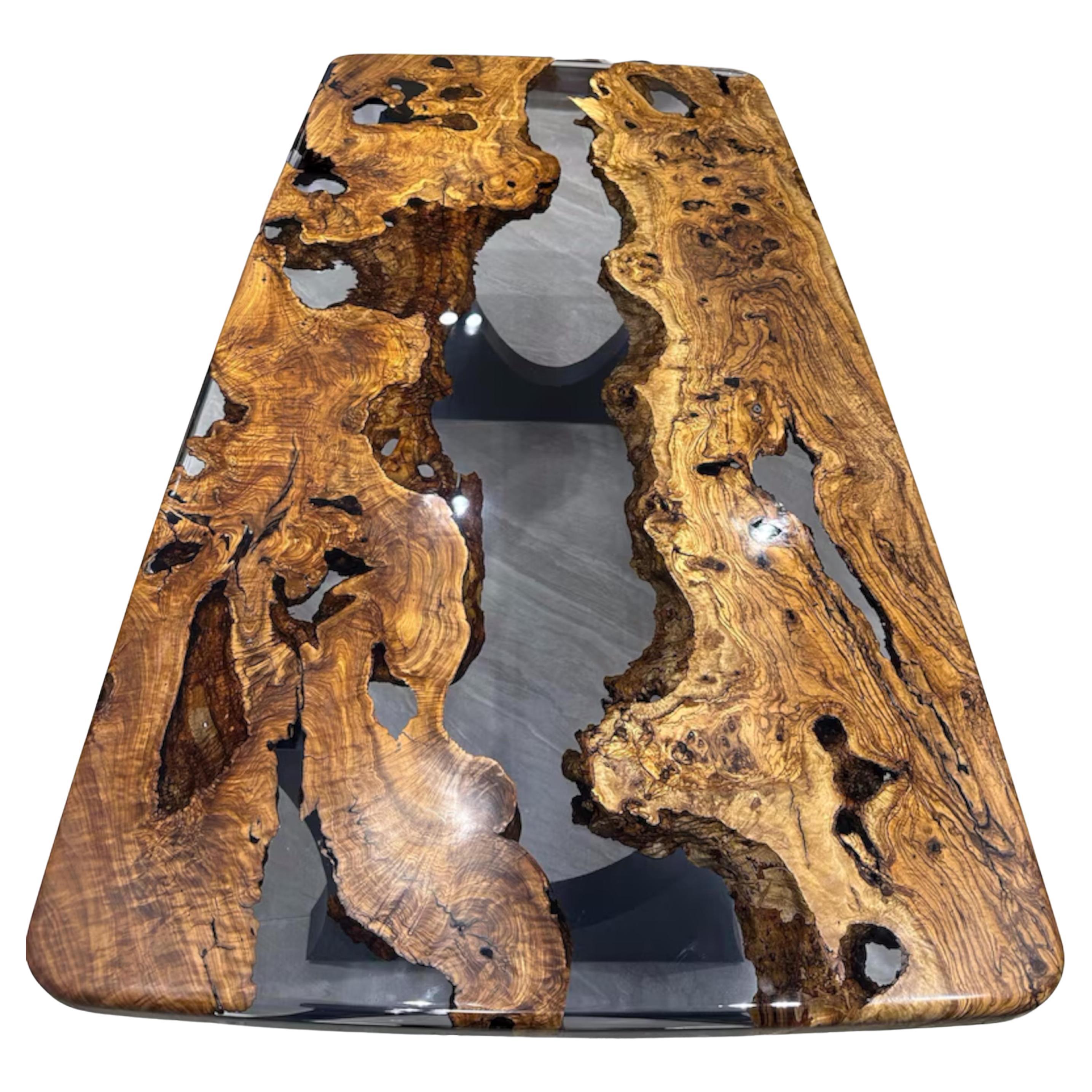 Tavolo da pranzo epossidico trasparente personalizzato Oliver - Tavolo in Wood epossidico con bordo arrotondato