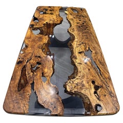 Tavolo da pranzo epossidico trasparente personalizzato Oliver - Tavolo in Wood epossidico con bordo arrotondato
