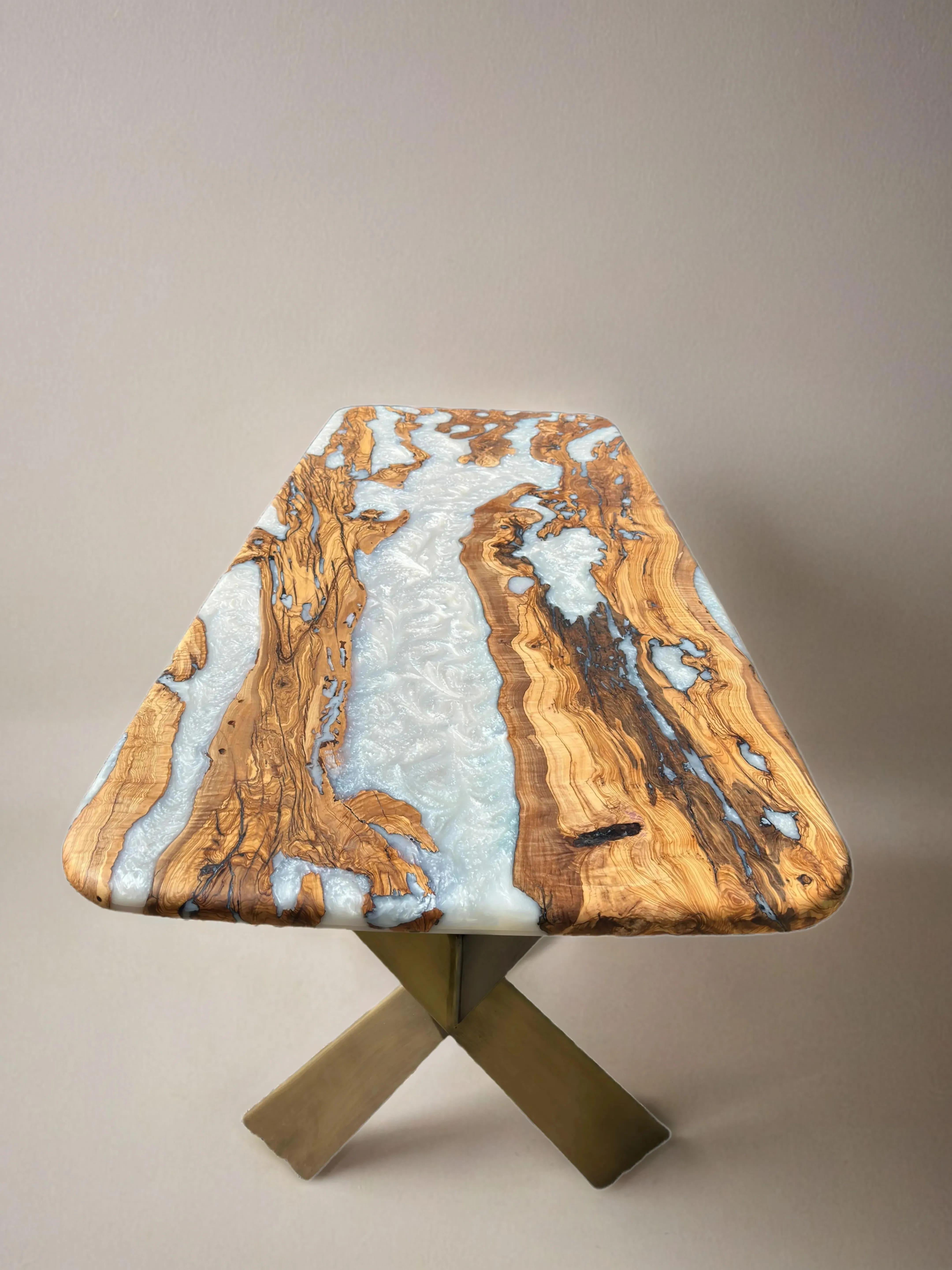 Mesa de comedor de madera de olivo - Mesa de madera de canto vivo Turco en venta