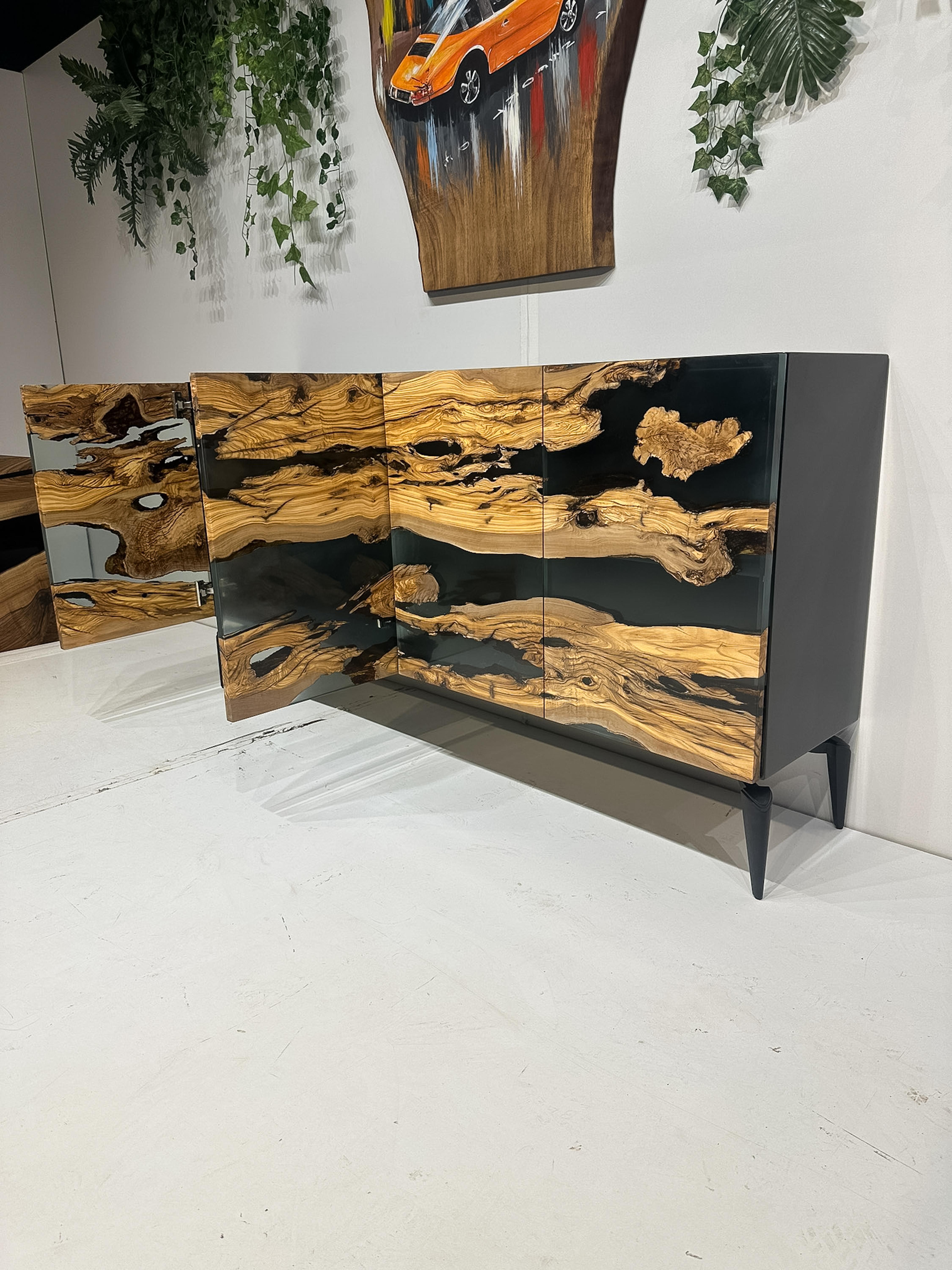 Aparador de madera de olivo - Aparador de resina con madera natural en venta 1
