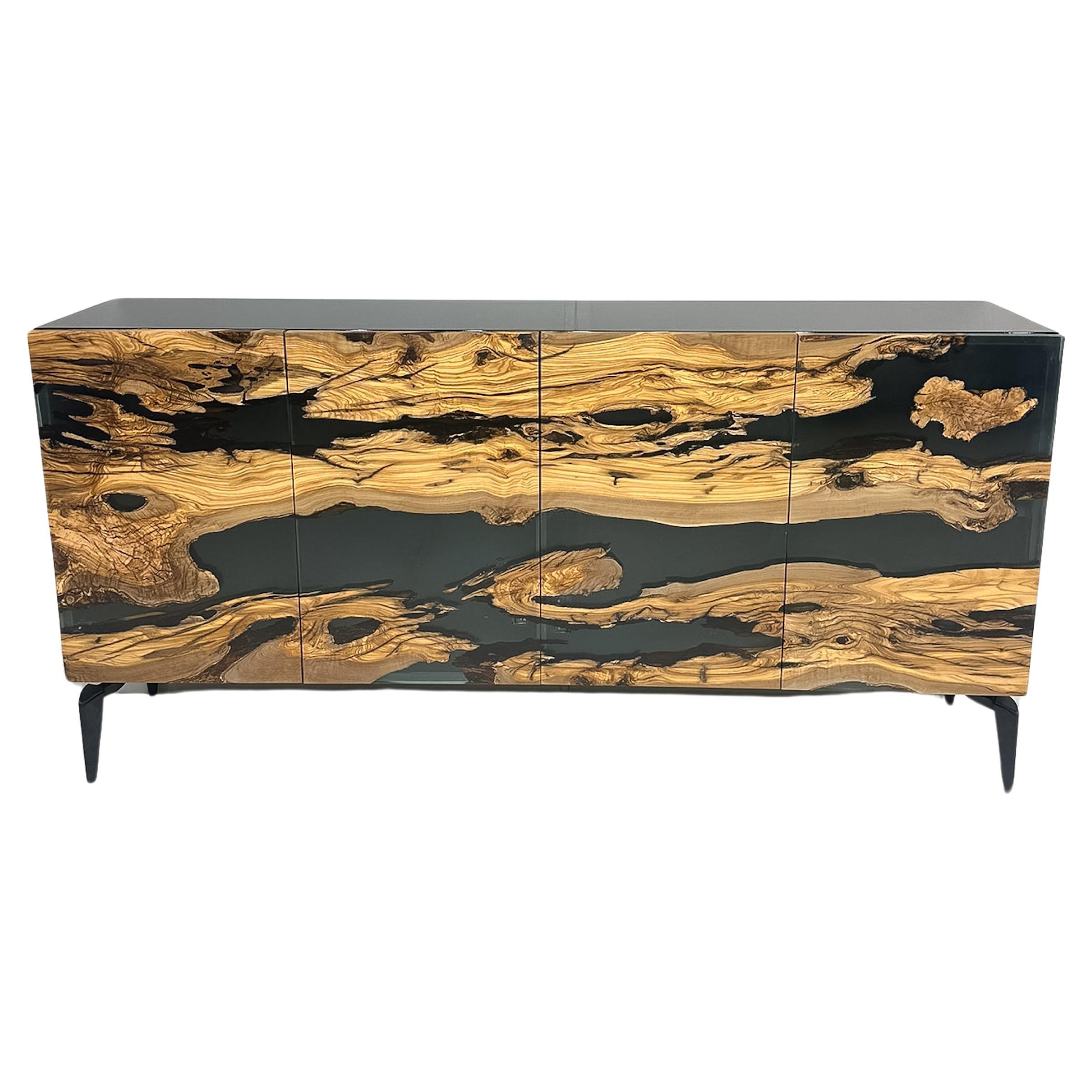 Aparador de madera de olivo - Aparador de resina con madera natural Moderno orgánico en venta