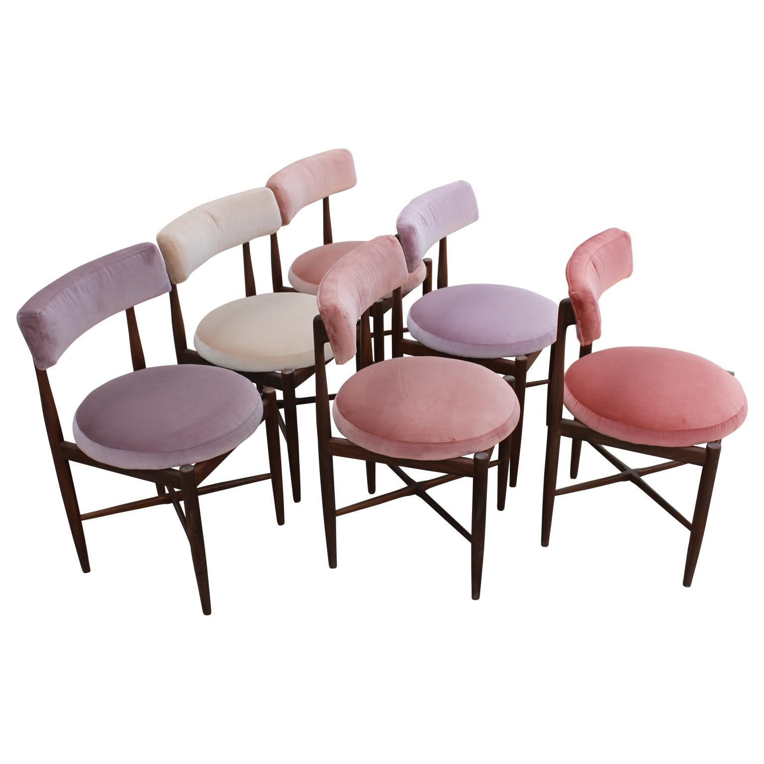 Custom Ombre Modern Teak Dining Chair Set by Victor Wilkins In Excellent Condition In Houston, TX