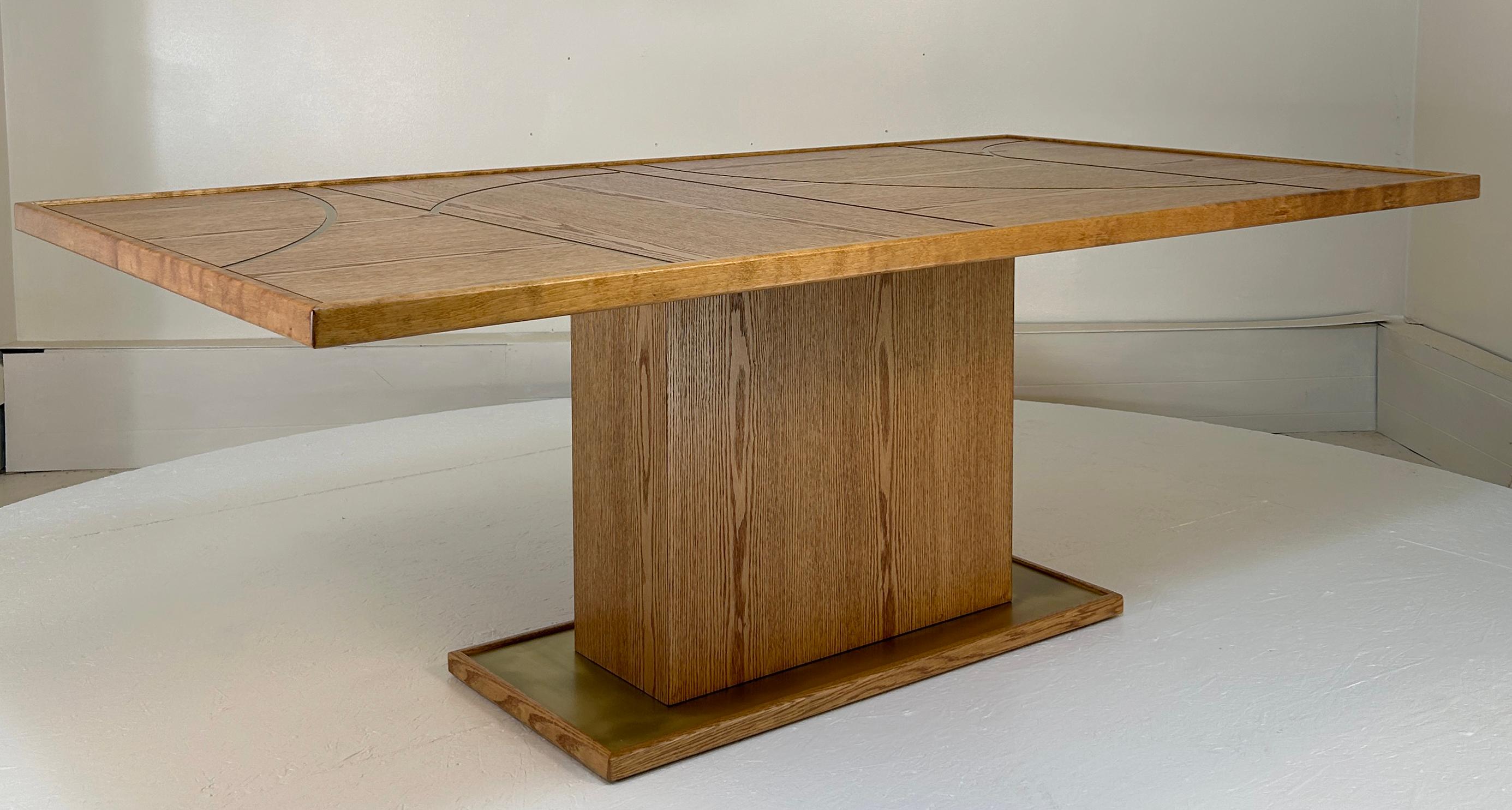 Mesa única de roble y latón hecha a medida en venta 3
