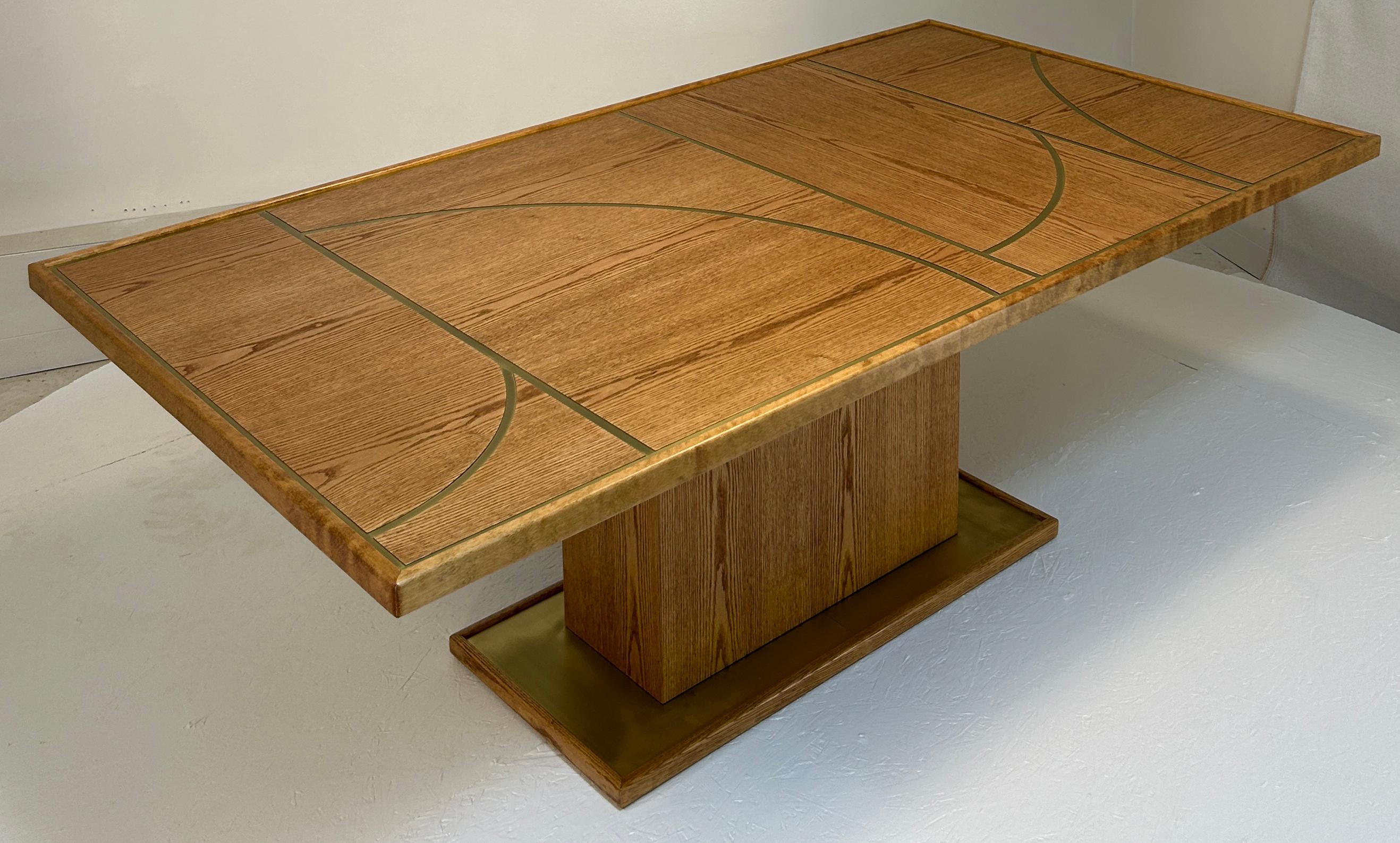 Mesa única de roble y latón hecha a medida en venta 7