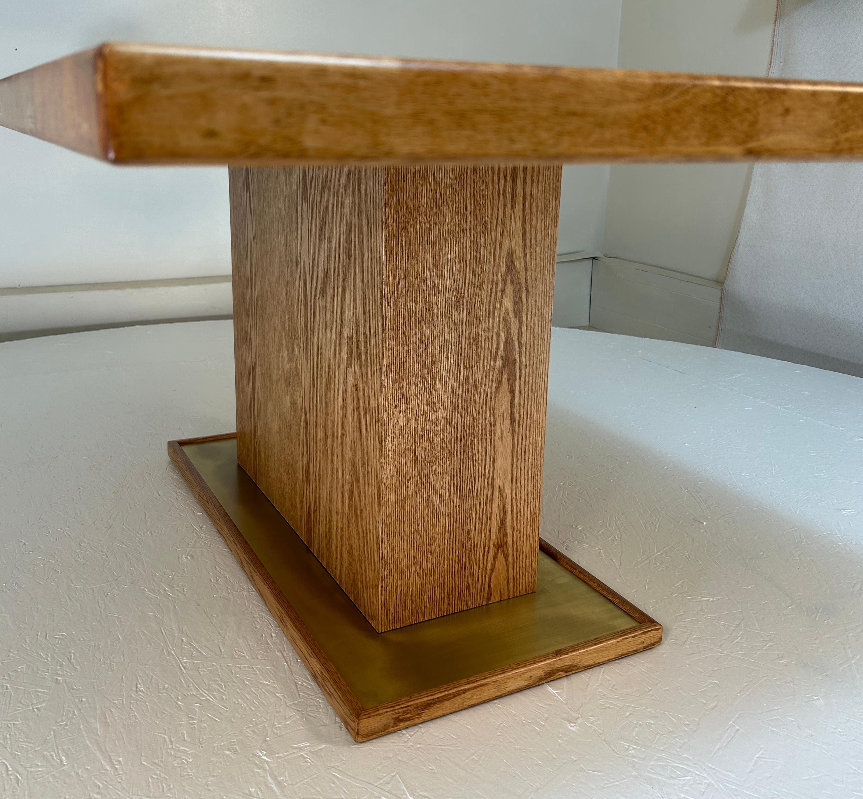Mesa única de roble y latón hecha a medida en Nuevo estado para la venta en South Charleston, WV
