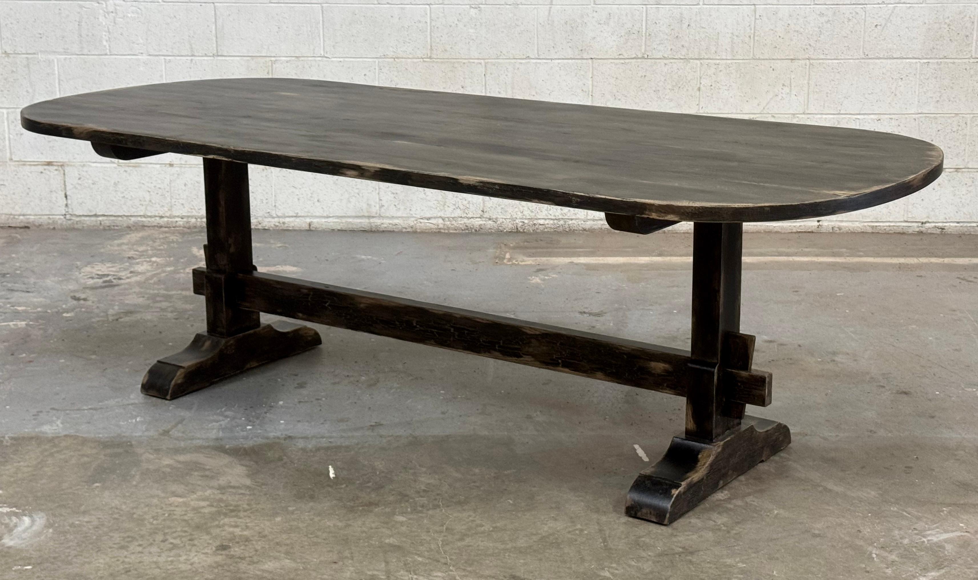 Maßgefertigter bemalter Evy Trestle-Tisch, auf Bestellung gefertigt von Petersen Antiques im Angebot 2