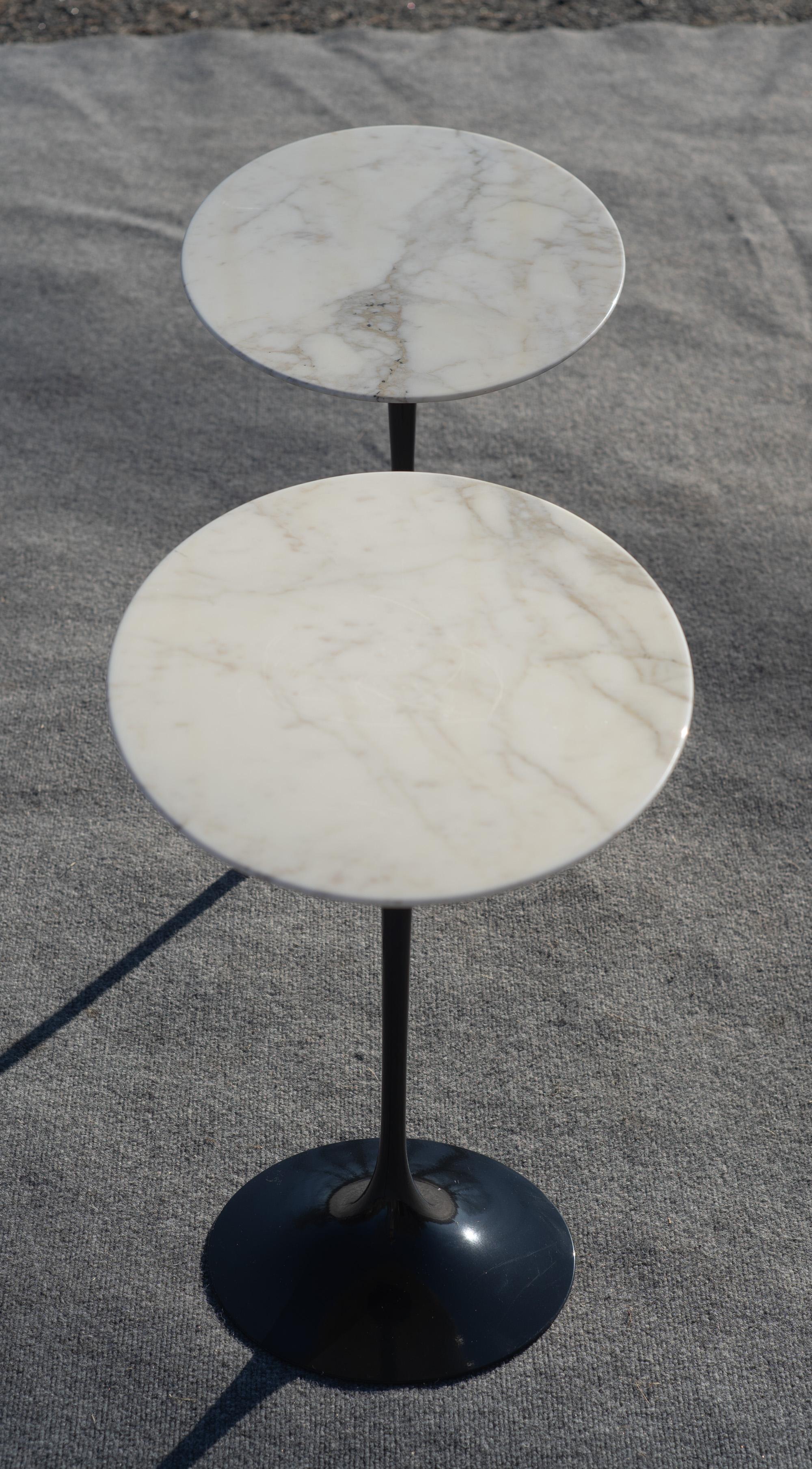 Contemporary Custom Pair of Saarinen Knoll Oval Side or End Tables in Calacatta Gold For Sale