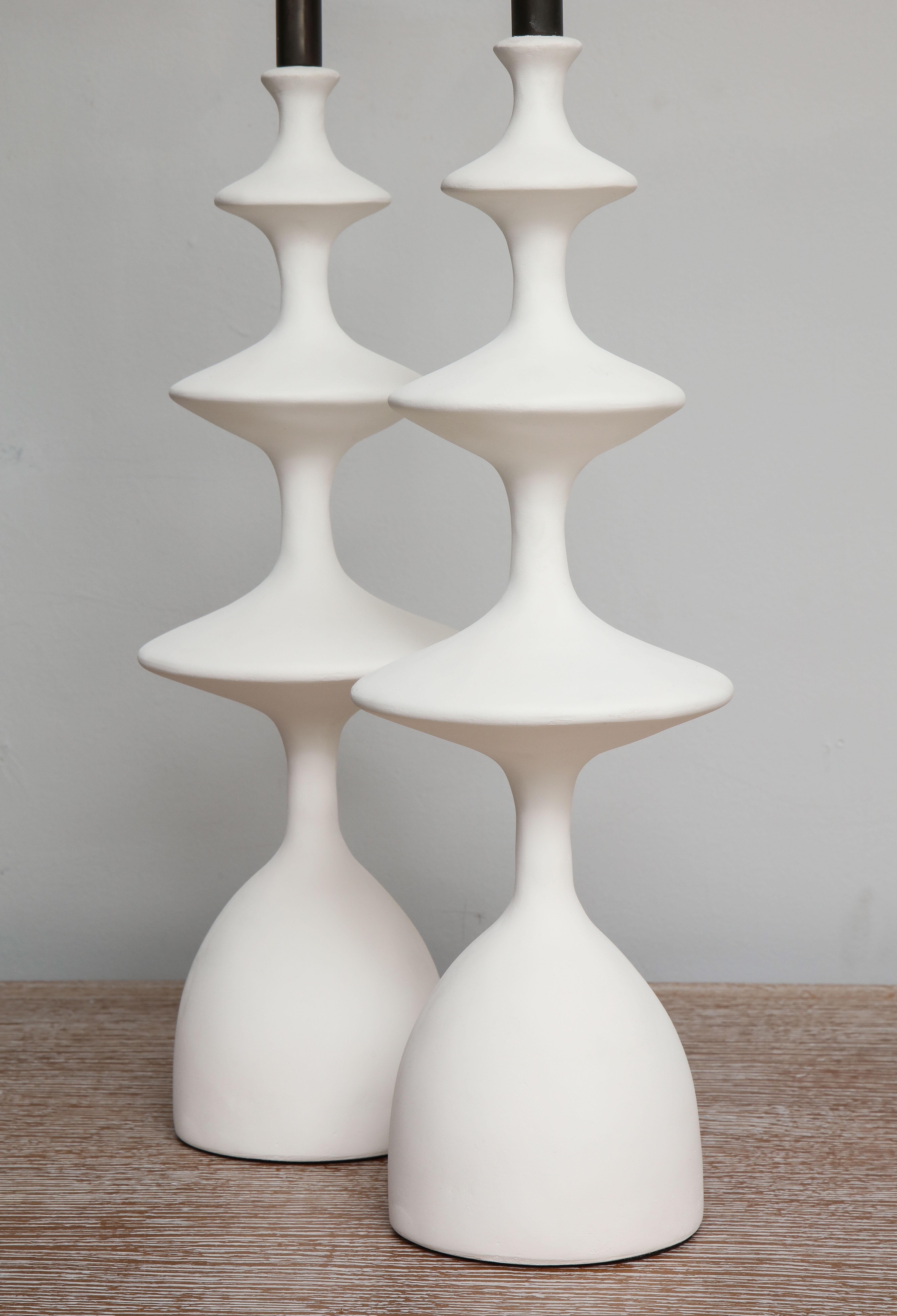 Custom Pair of Sculptural Plaster Table Lamps In New Condition For Sale In New York, NY
