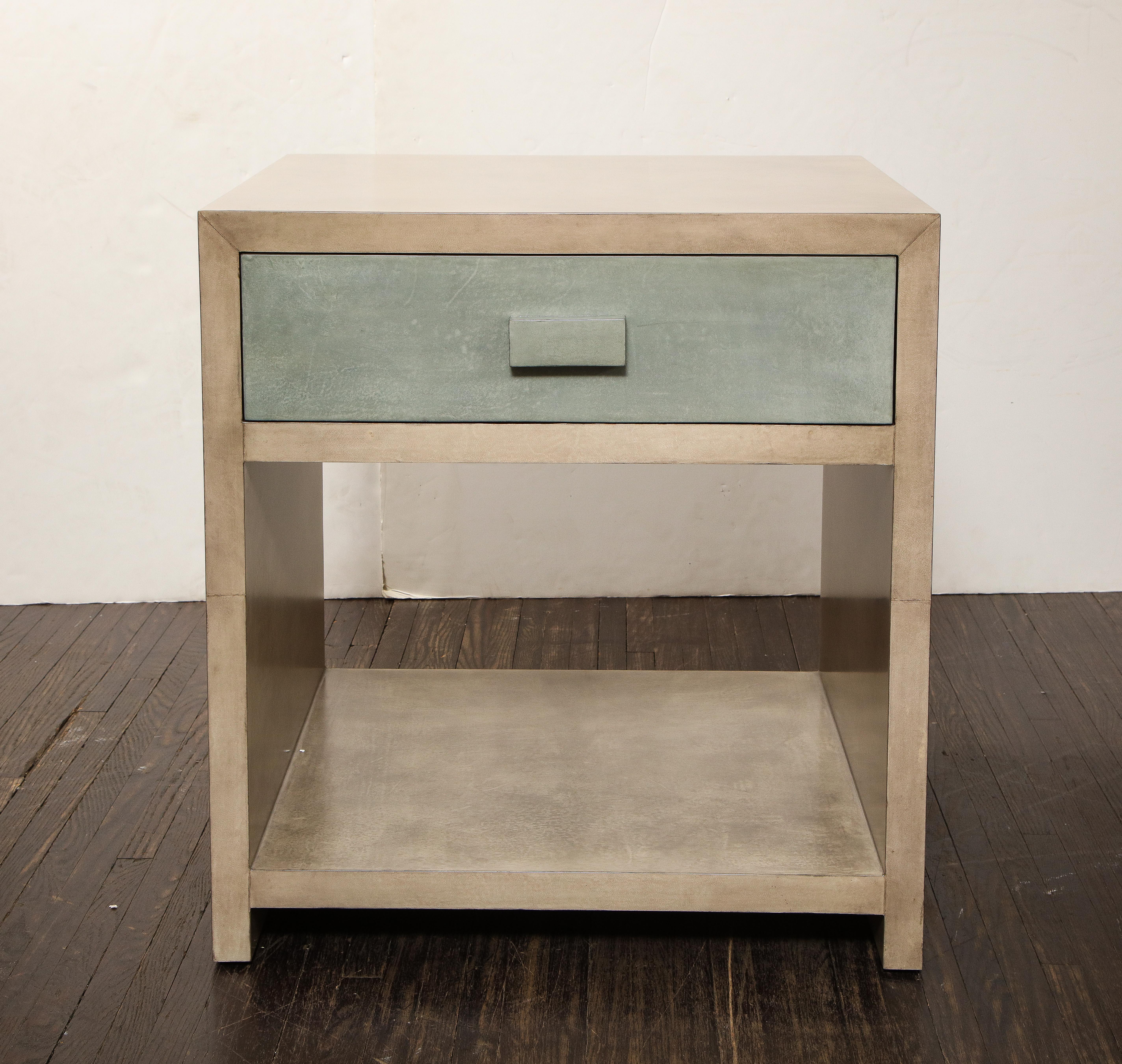 Mid-Century Modern Custom Pair of Two-Tone Parchment Nightstands For Sale