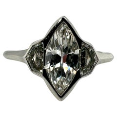 Maßgefertigter Platin-Verlobungsring mit Marquise-Diamant GIA