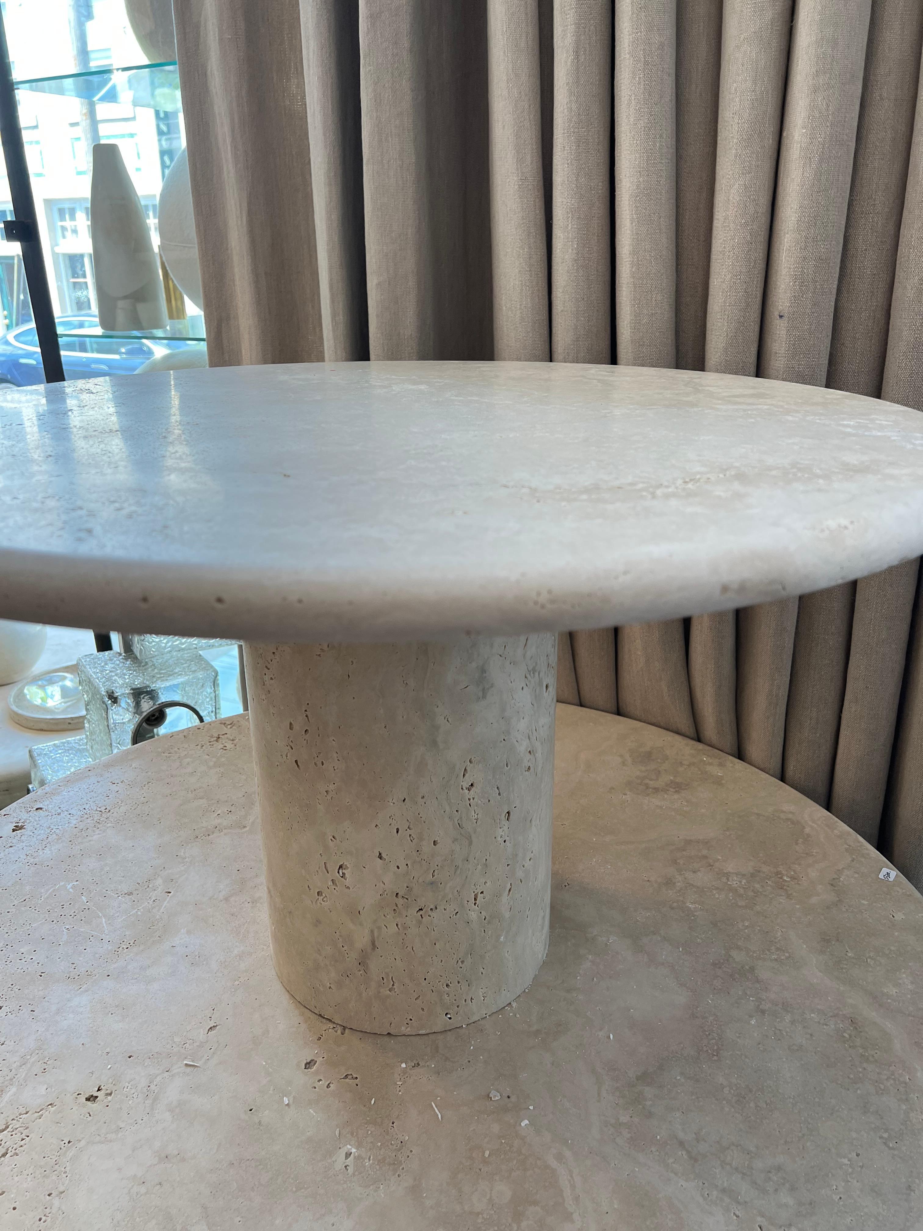 Custom Round Roman Travertine Coffee Table by Le Lampade In New Condition For Sale In Sag Harbor, NY
