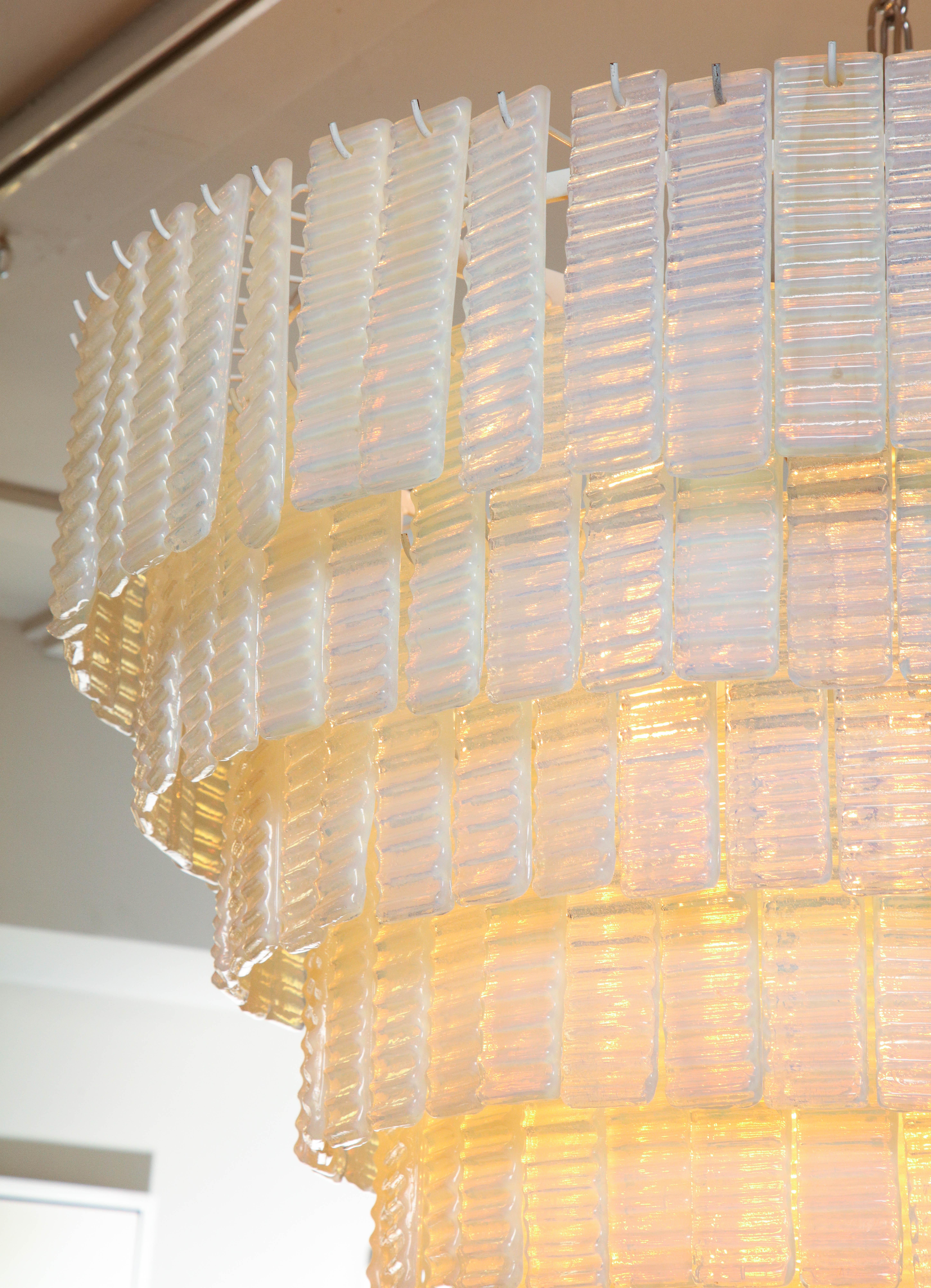 10 Tiered Corrugated Opalescent Murano Glass Chandelier in Round Shape For Sale 8