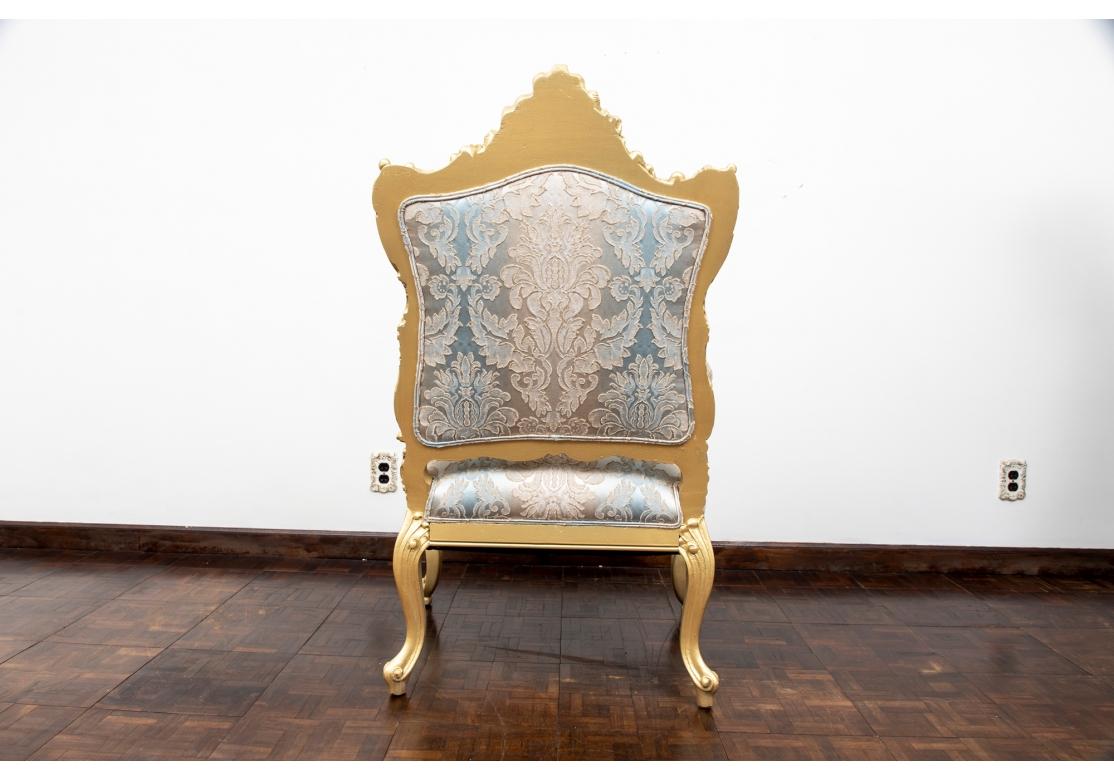 Custom Royal French Style Oversized Throne Chair In Good Condition For Sale In Bridgeport, CT
