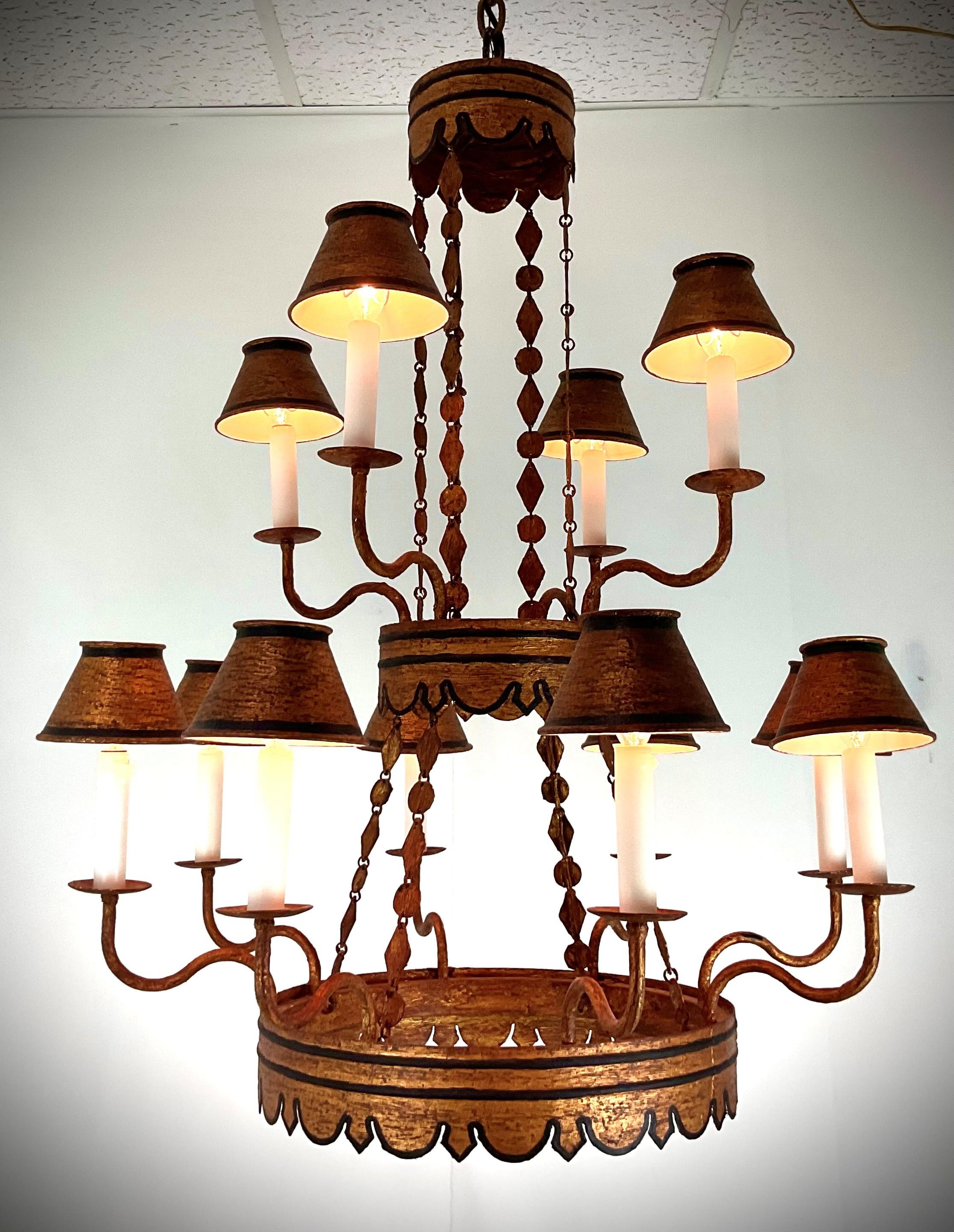 Custom Rustic Italian Two Tier Tolle Chandelier en vente 6