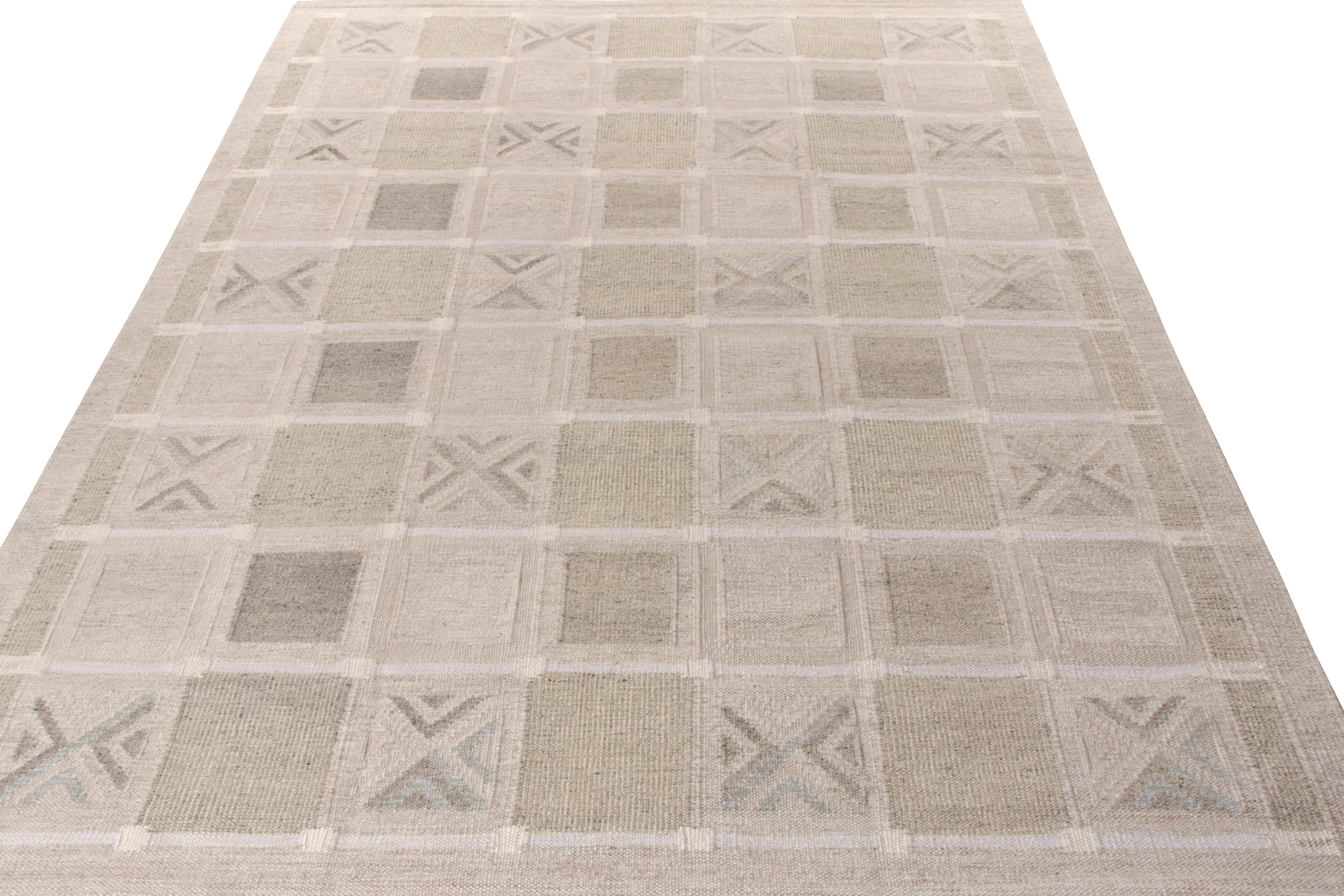 A custom flat weave design from Rug & Kilim’s coveted Scandinavian Kilim Collection. With utmost durability and buckle resistance, this particular take on mid-century Scandinavian style enjoys a uniform pattern that marries geometric elements like
