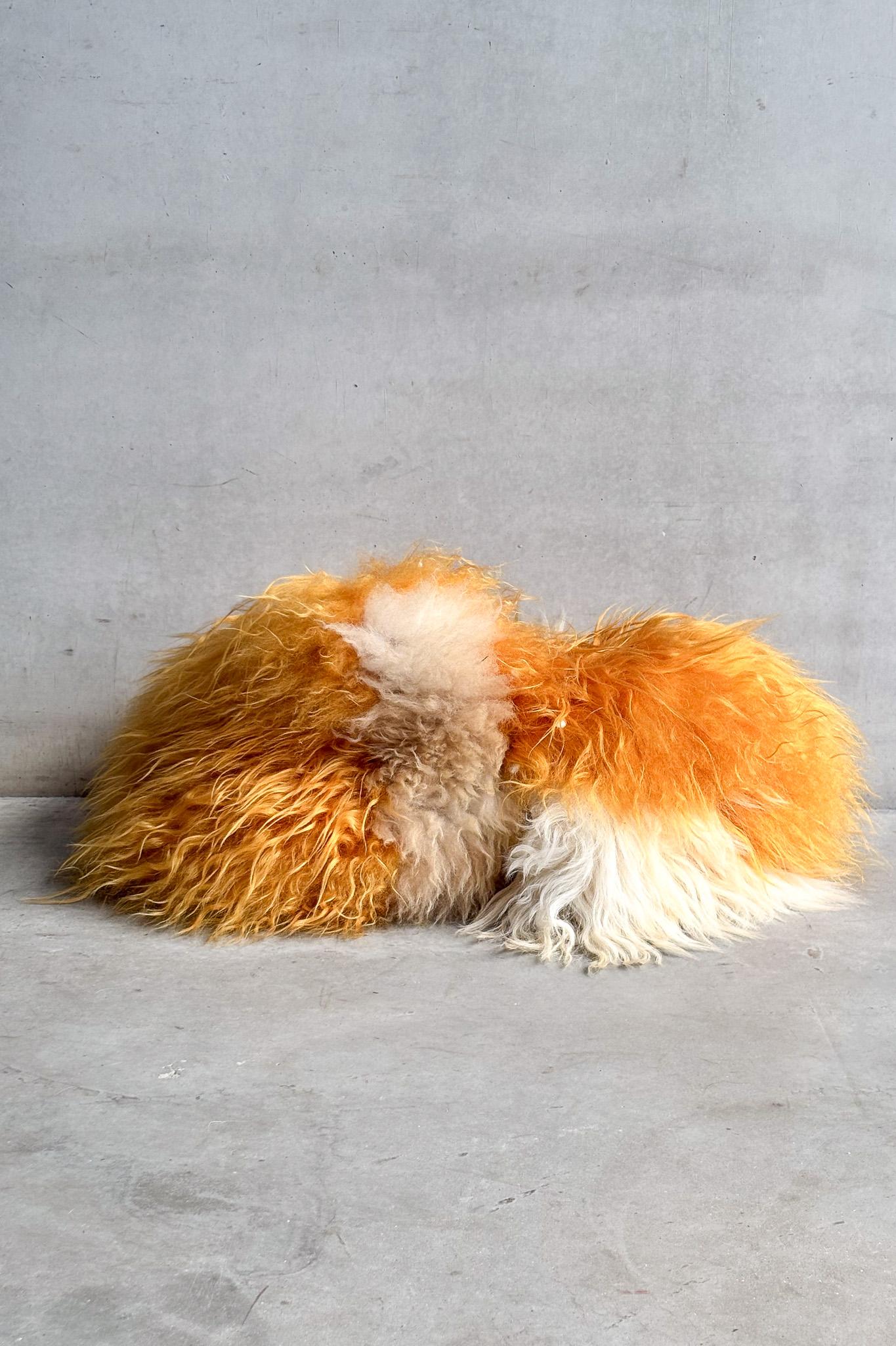Custom sheepskin Sculptural by Carine Boxy -- Curry Orange cushion In New Condition For Sale In Antwerpen, BE