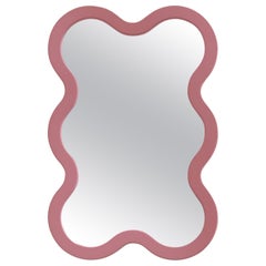 Miroir mural personnalisé Wyli 6 par Oitoproducts, cadre rose 40,35''x20,27'')