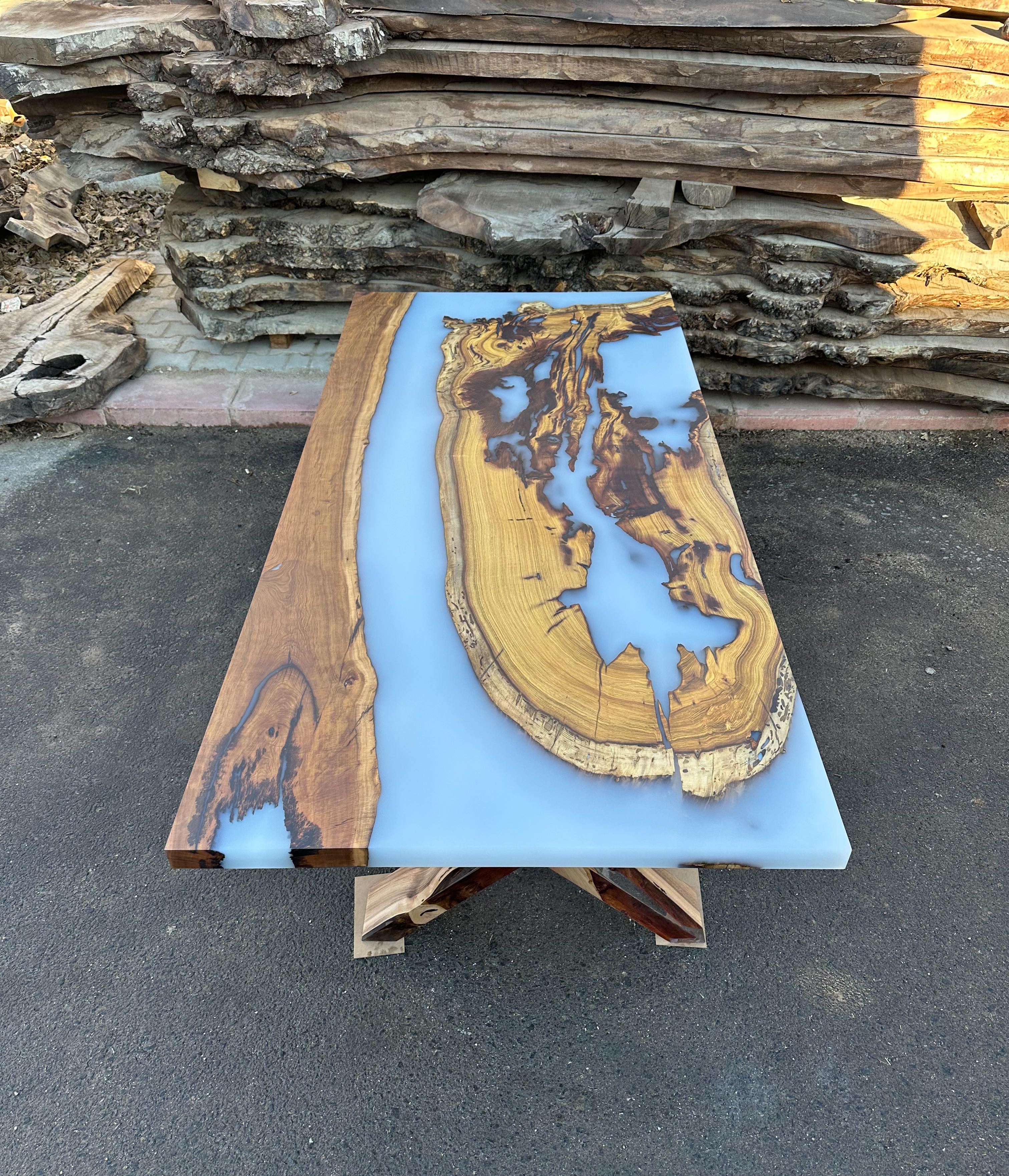 Turco Tavolo da pranzo rettangolare in resina epossidica - Tavolo da cucina personalizzato in Wood e resina epossidica in vendita