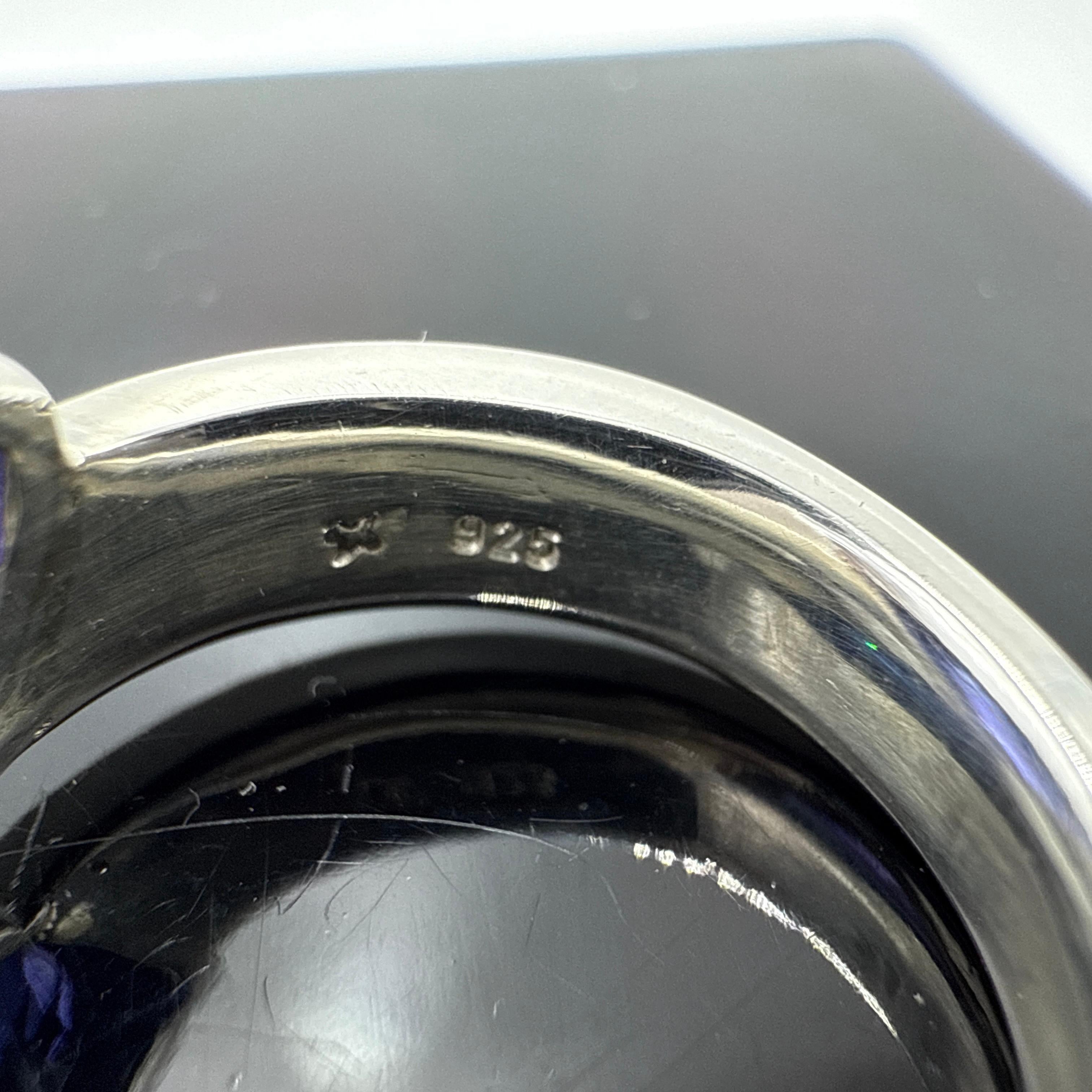 Bague en argent sterling personnalisée en Tanzanite - 2,71 carats coupe triangulaire Unisexe en vente